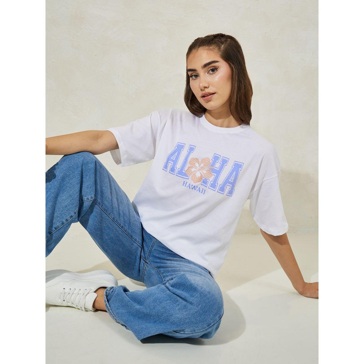 تيشيرت بقصة بوكسي واكتاف منخفضة-women-clothing-tshirts-image-1