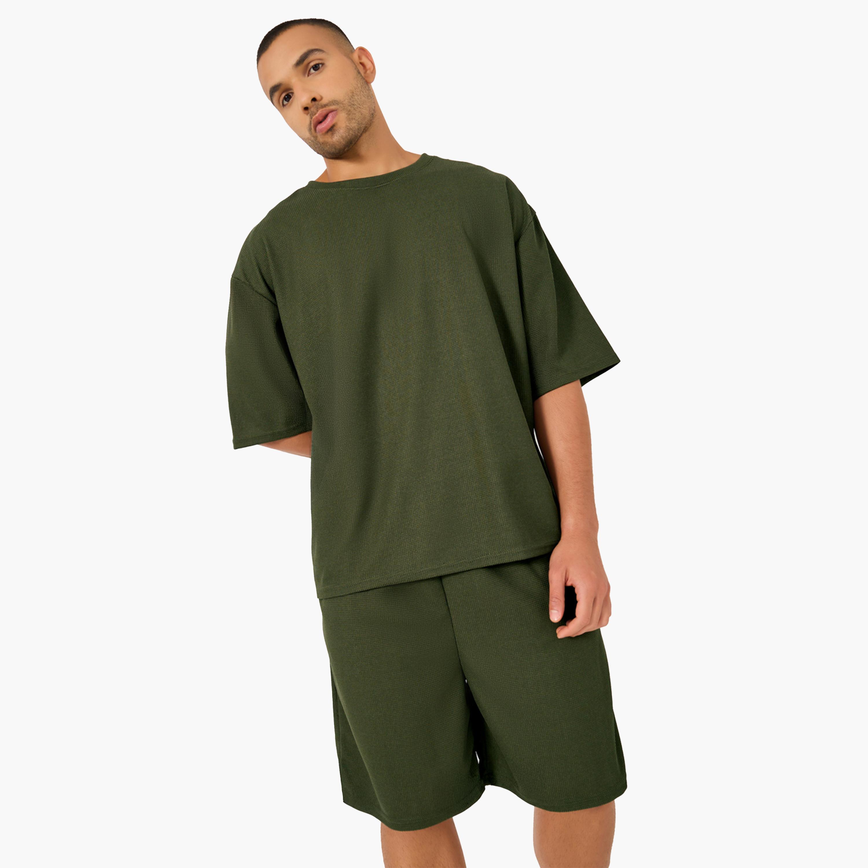 Styli Solid Textured Knit Oversized Streetwear T-Shirt and Shorts Set-men-clothing-coordsets-image-2