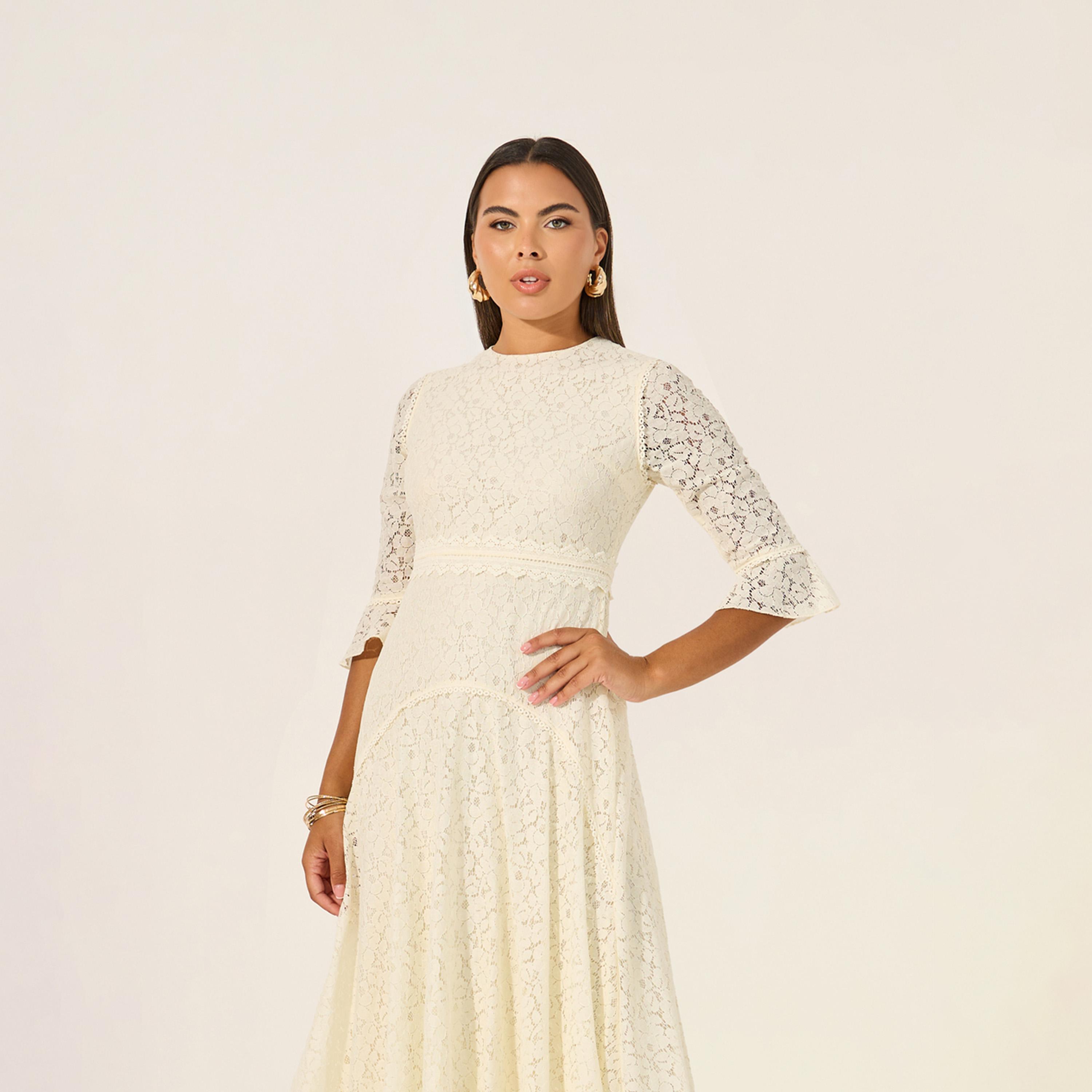 ستايلي - فستان متوسط الطول بياقة عالية وحافة غير متماثلة وتفاصيل دانتيل-women-clothing-dresses-image-3