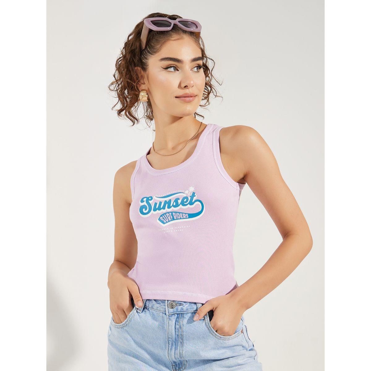 بلوزة مضلعة بلا اكمام مع طبعة كتابة-women-clothing-tshirts-image-1