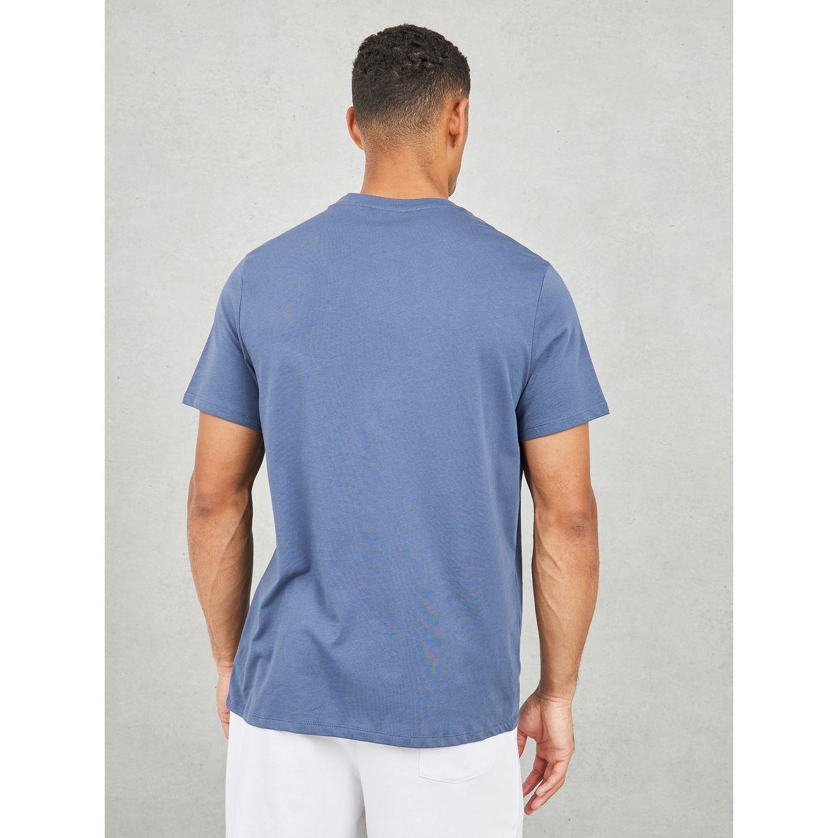تيشيرت مطبع بشعار مع اكمام قصيرة-men-clothing-sportswearandactivewear-tshirtsandpolos-image-4