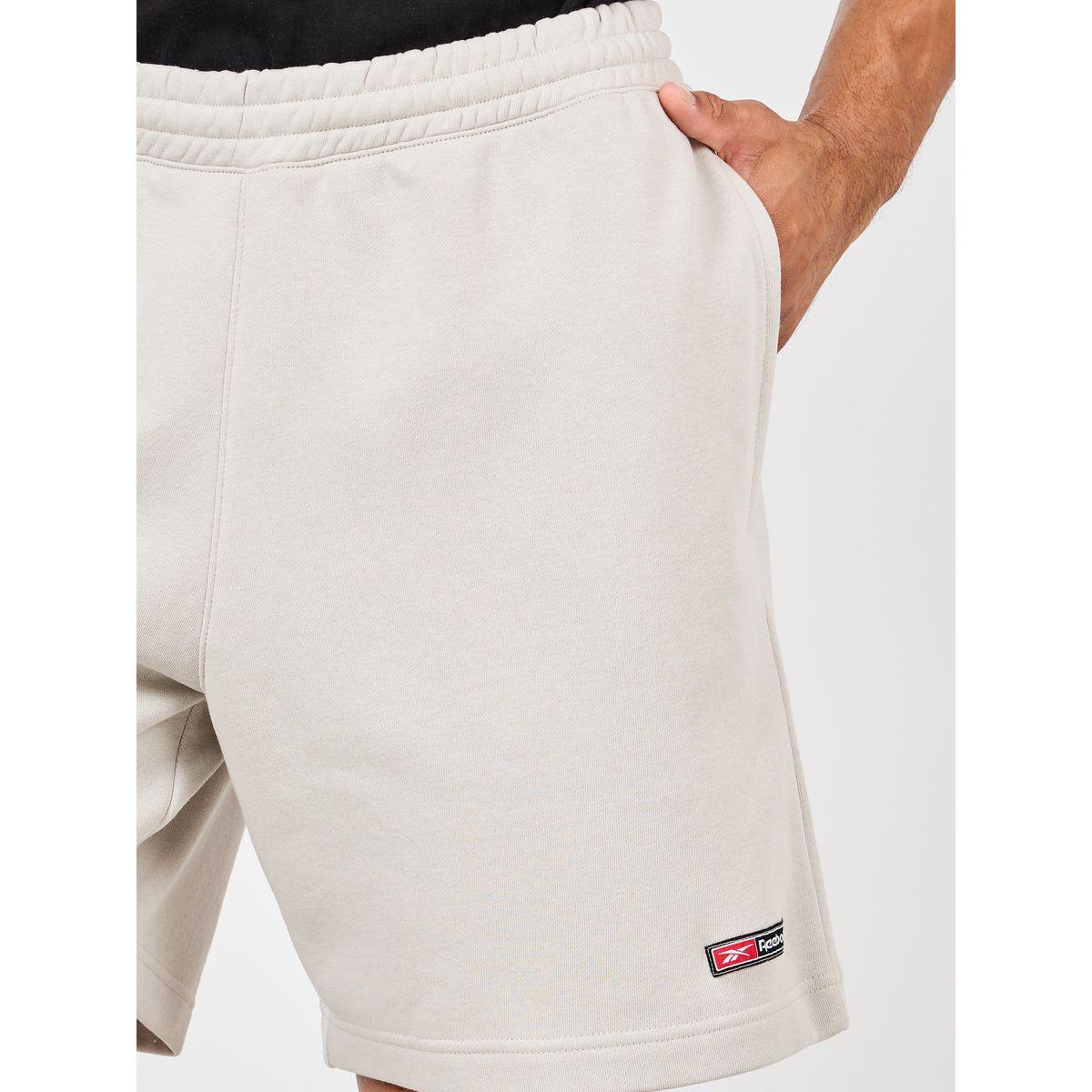 شورت مزين بشعار مع جيوب-men-clothing-bottoms-shorts-image-3