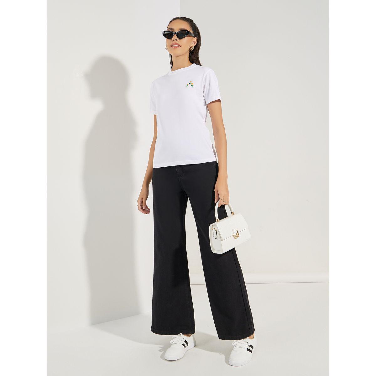 تيشيرت بياقة دائرية وتفاصيل مُطرّزة-women-clothing-tshirts-image-2