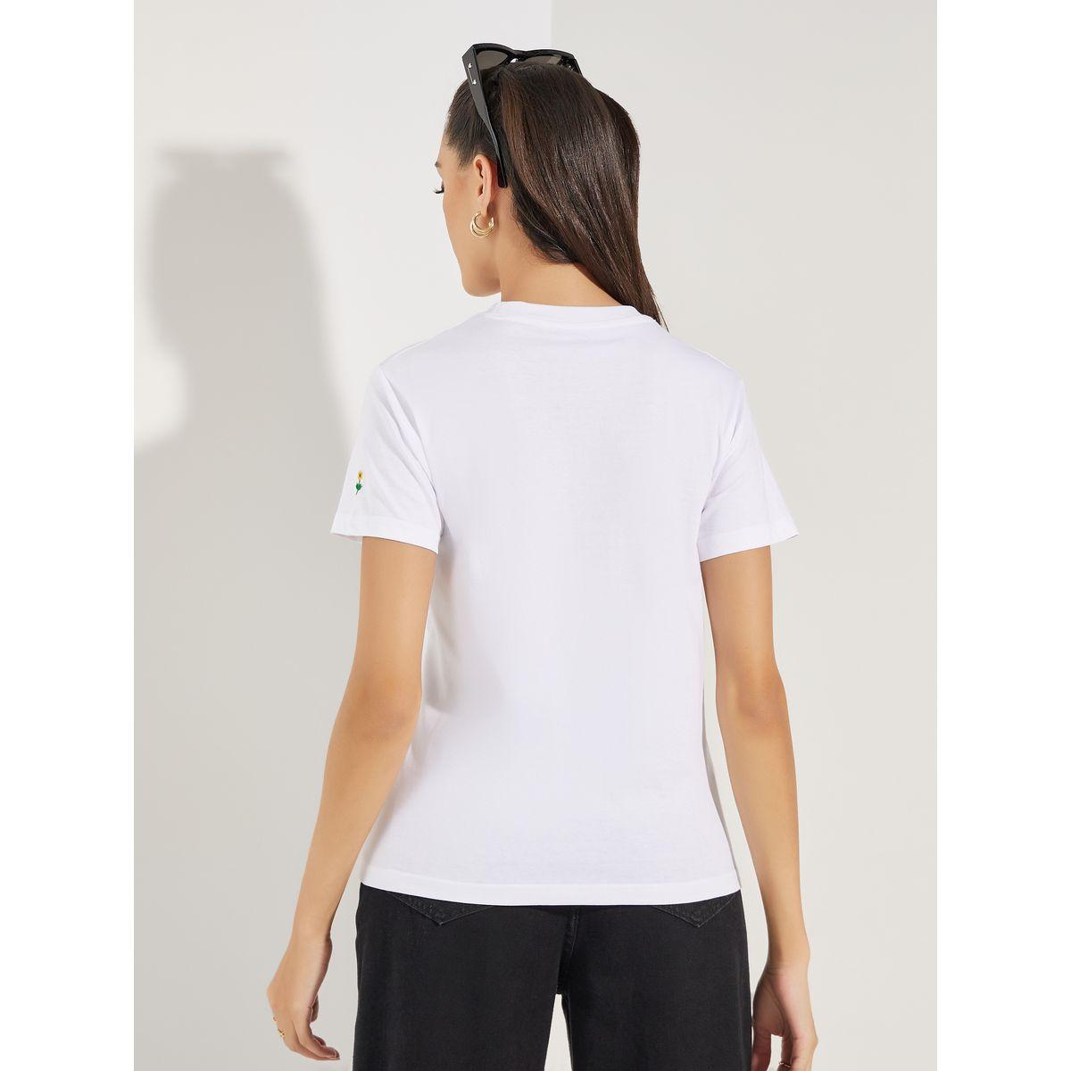 تيشيرت بياقة دائرية وتفاصيل مُطرّزة-women-clothing-tshirts-image-5