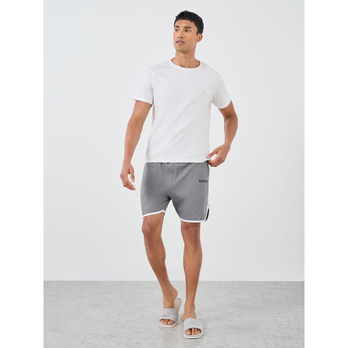 شورت محبوك بطبعة كتابة مع تفاصيل محزوزة-men-clothing-nightwear-pyjamaandshorts-image-2