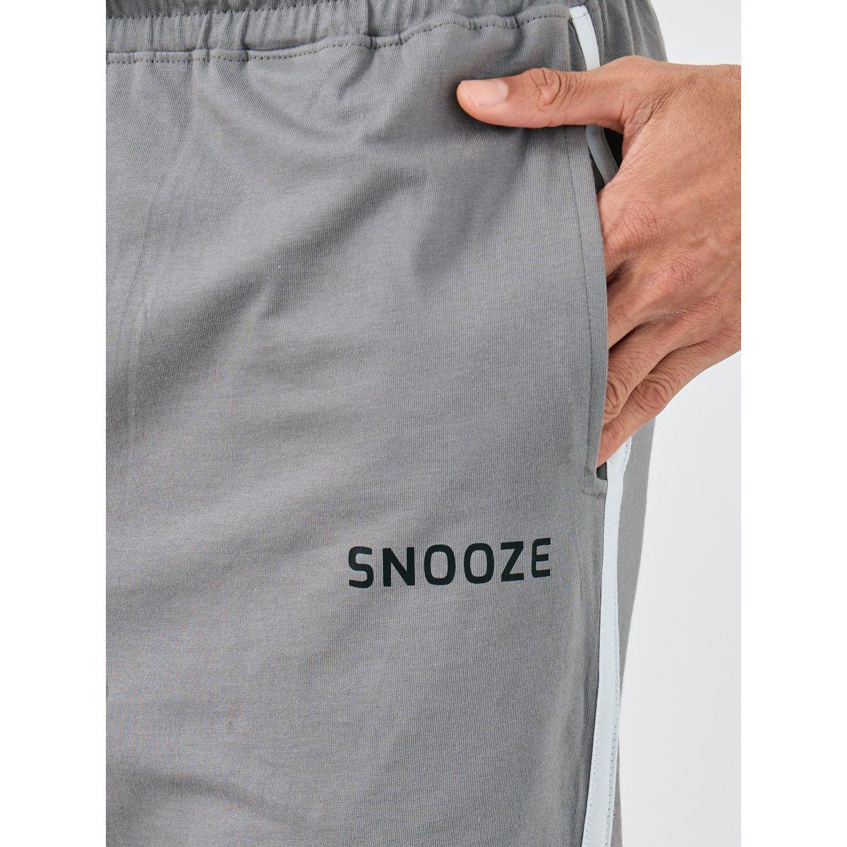 شورت محبوك بطبعة كتابة مع تفاصيل محزوزة-men-clothing-nightwear-pyjamaandshorts-image-3