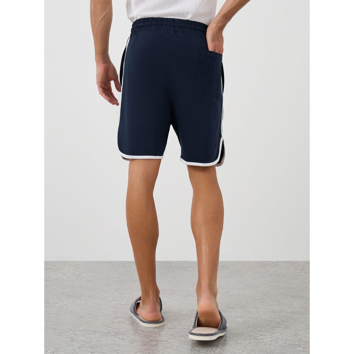 شورت محبوك بطبعات وتفاصيل محزوزة-men-clothing-nightwear-pyjamaandshorts-image-4