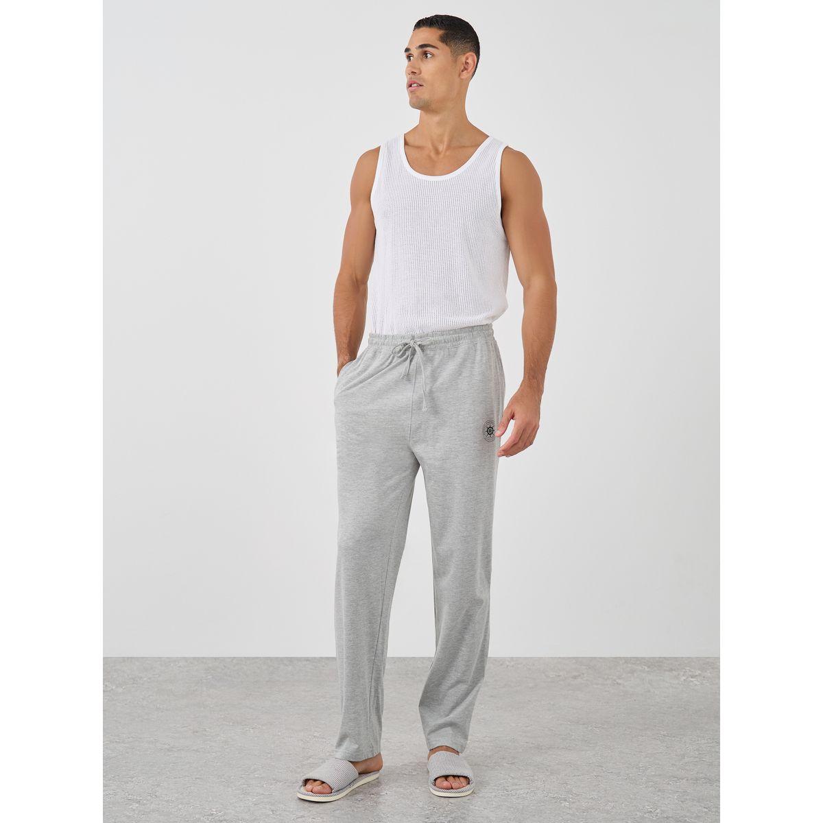 بنطال بيجاما محبوك بحافة مفتوحة وطبعة شعار-men-clothing-nightwear-pyjamaandshorts-image-2