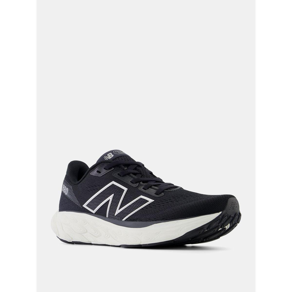 New Balance 880 Logo Textured Sneakers-women-shoes-sneakers-image-2