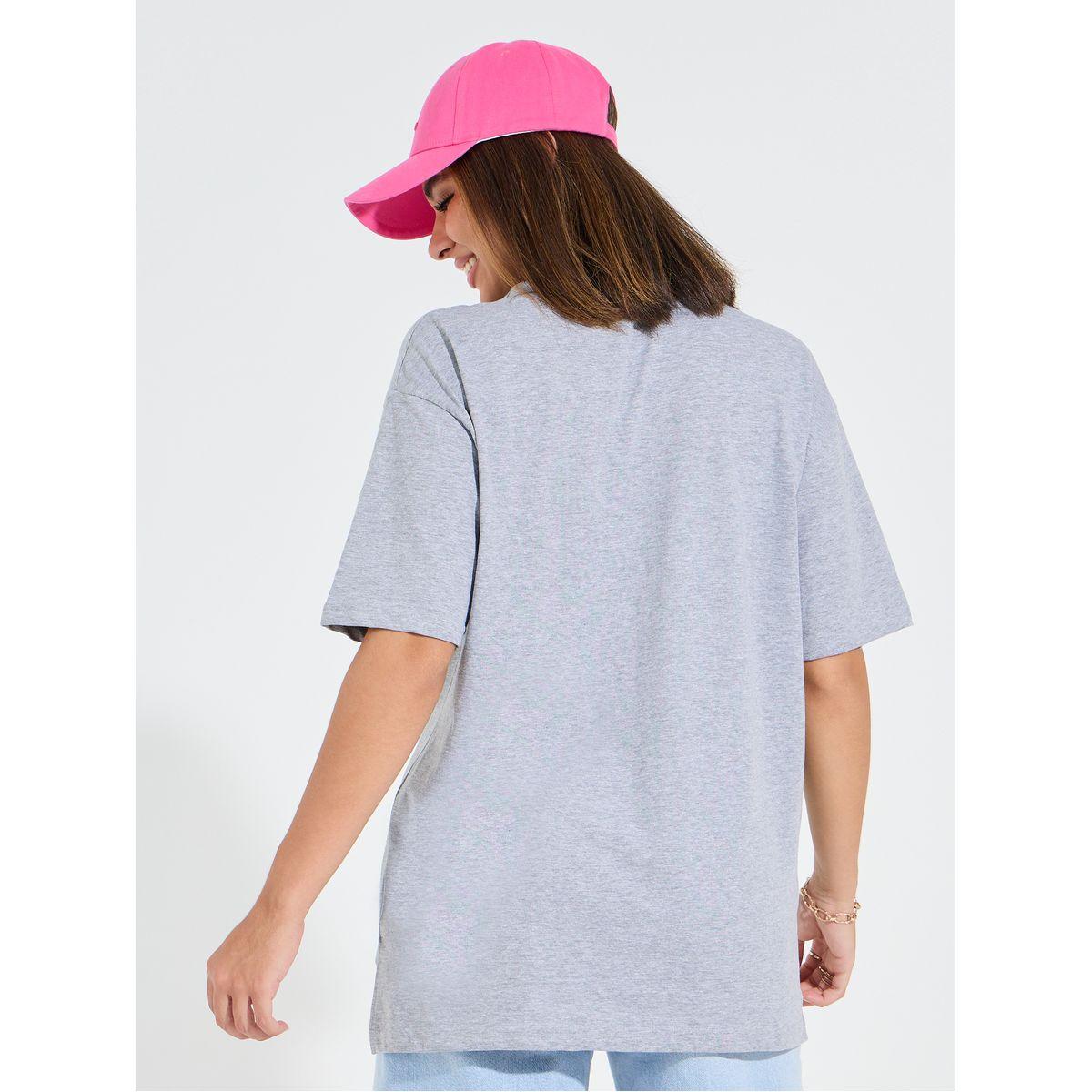 Styli Elevate Oversized High-Low Hem Slogan Print T-Shirt with Drop Shoulder-women-clothing-tshirts-image-4