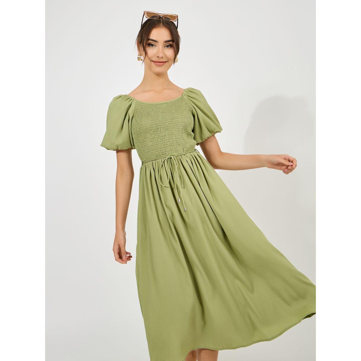 فستان ميدي سادة بحافة واسعة وتفاصيل بارزة الملمس-women-clothing-dresses-image-2