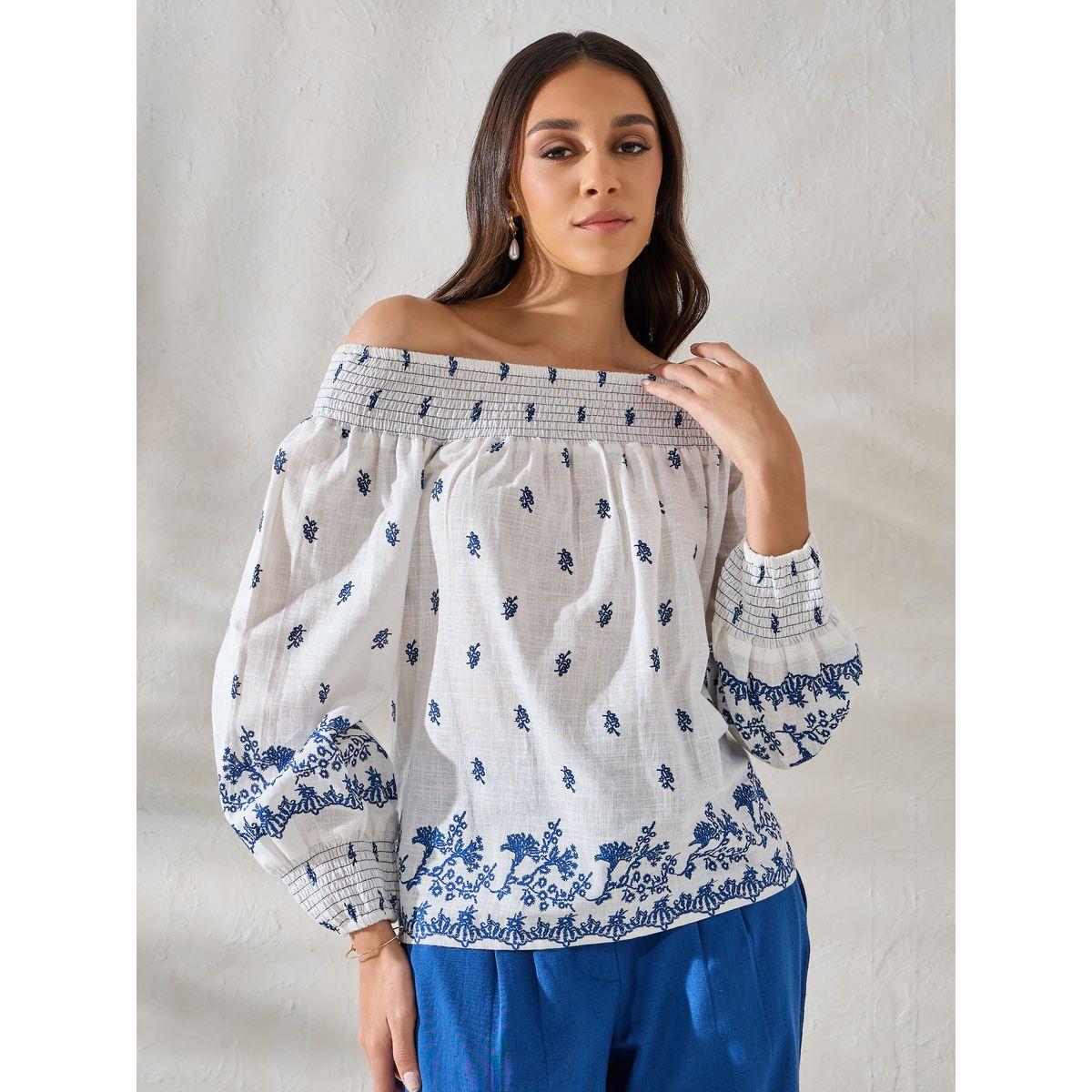 بلوزة مُطرّزة مع اكتاف مكشوفة واكمام بالون-women-clothing-shirtsandblouses-blouses-image-1