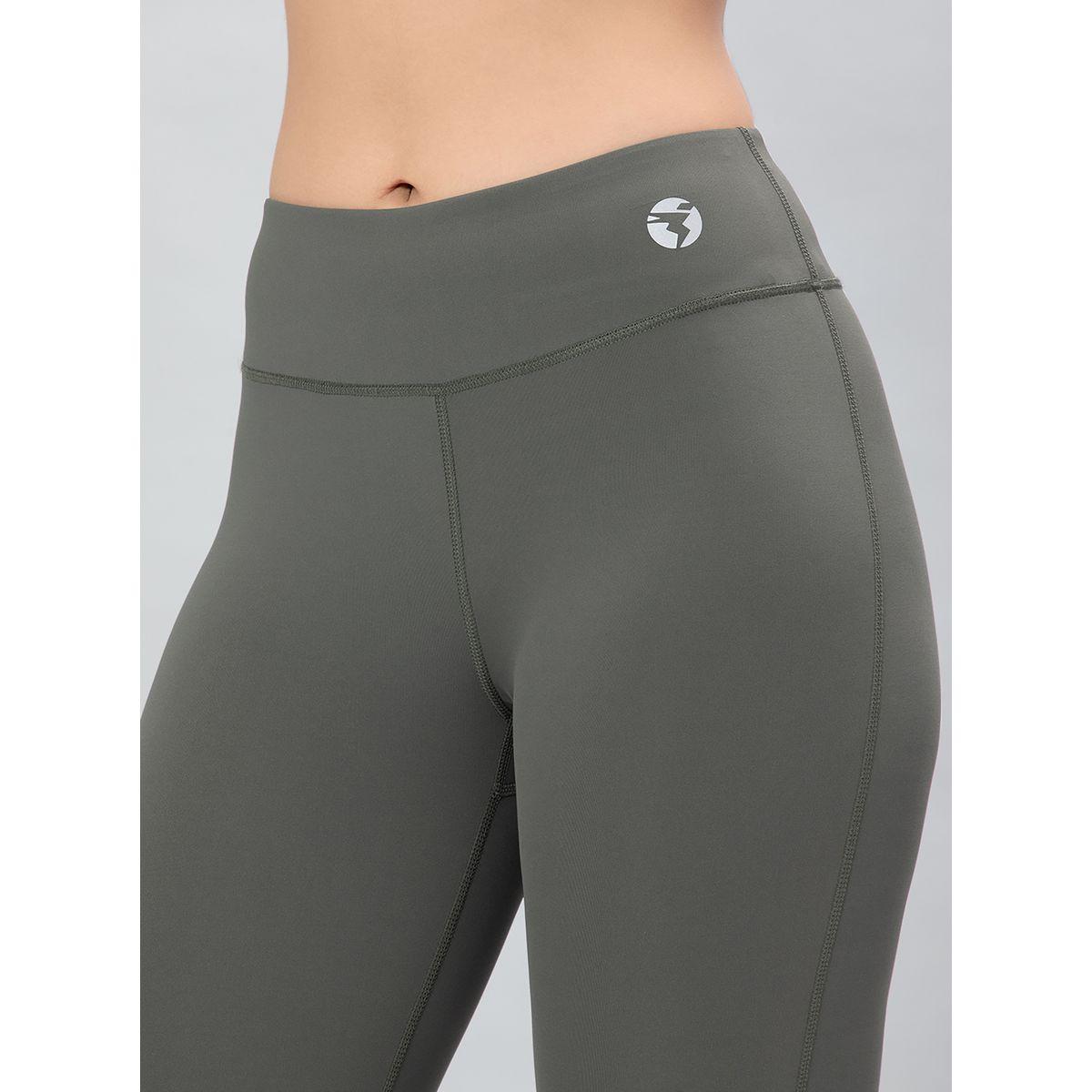 Technosport Logo Detail 3/4 Length Tights-women-clothing-sportswearandactivewear-bottoms-image-7