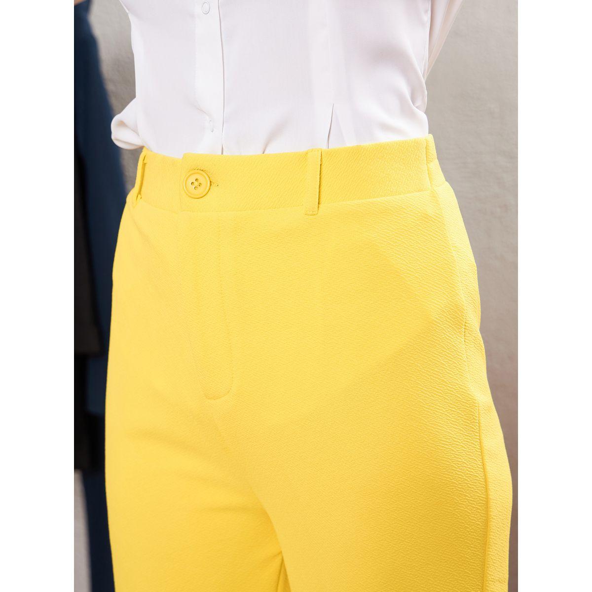 Sassafras X Styli  Flap Pocket Detail Sleeveless Blazer & Bell Bottom Pants Co-Ord-women-clothing-coordsets-image-5