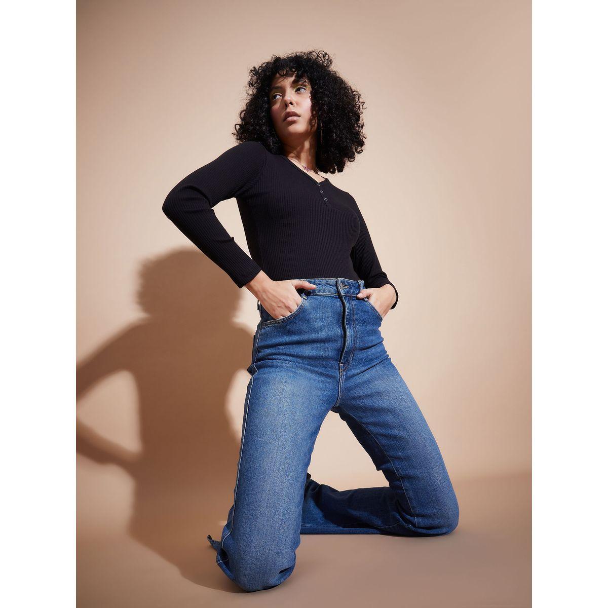 Sassafras X Styli  Ribbed V Neck Button Detail Regular Fit Top-women-clothing-shirtsandblouses-blouses-image-2