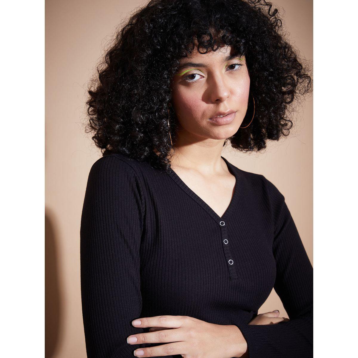 Sassafras X Styli  Ribbed V Neck Button Detail Regular Fit Top-women-clothing-shirtsandblouses-blouses-image-4