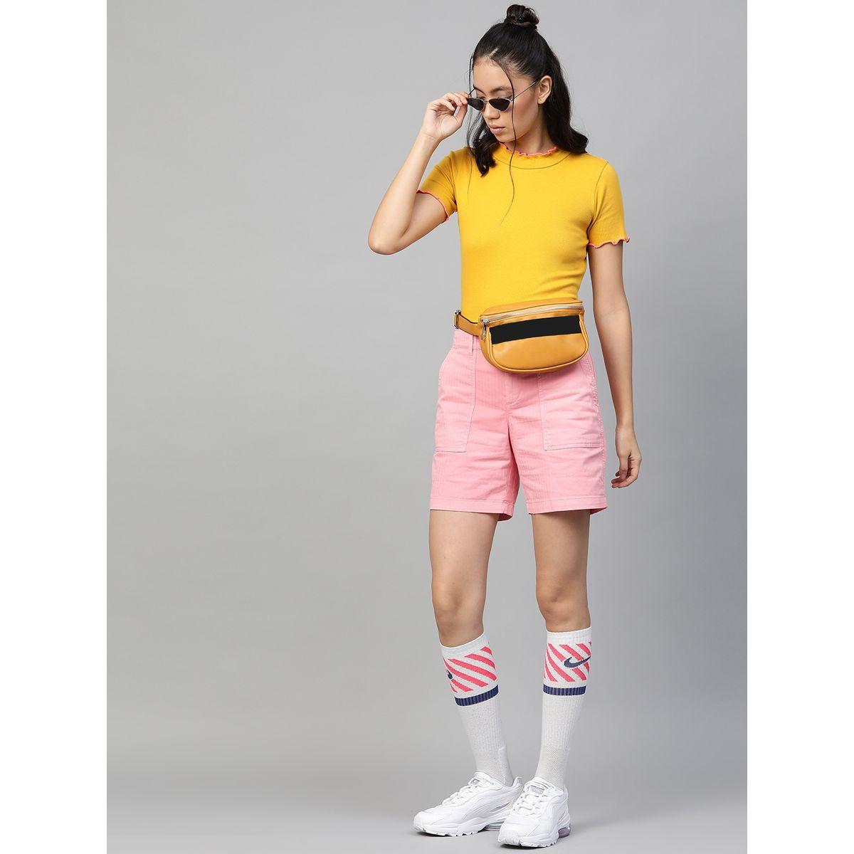 بلوزة مضلعة بتفاصيل مدروزة مع ياقة عالية ساسافراس × ستايلي-women-clothing-shirtsandblouses-blouses-image-4