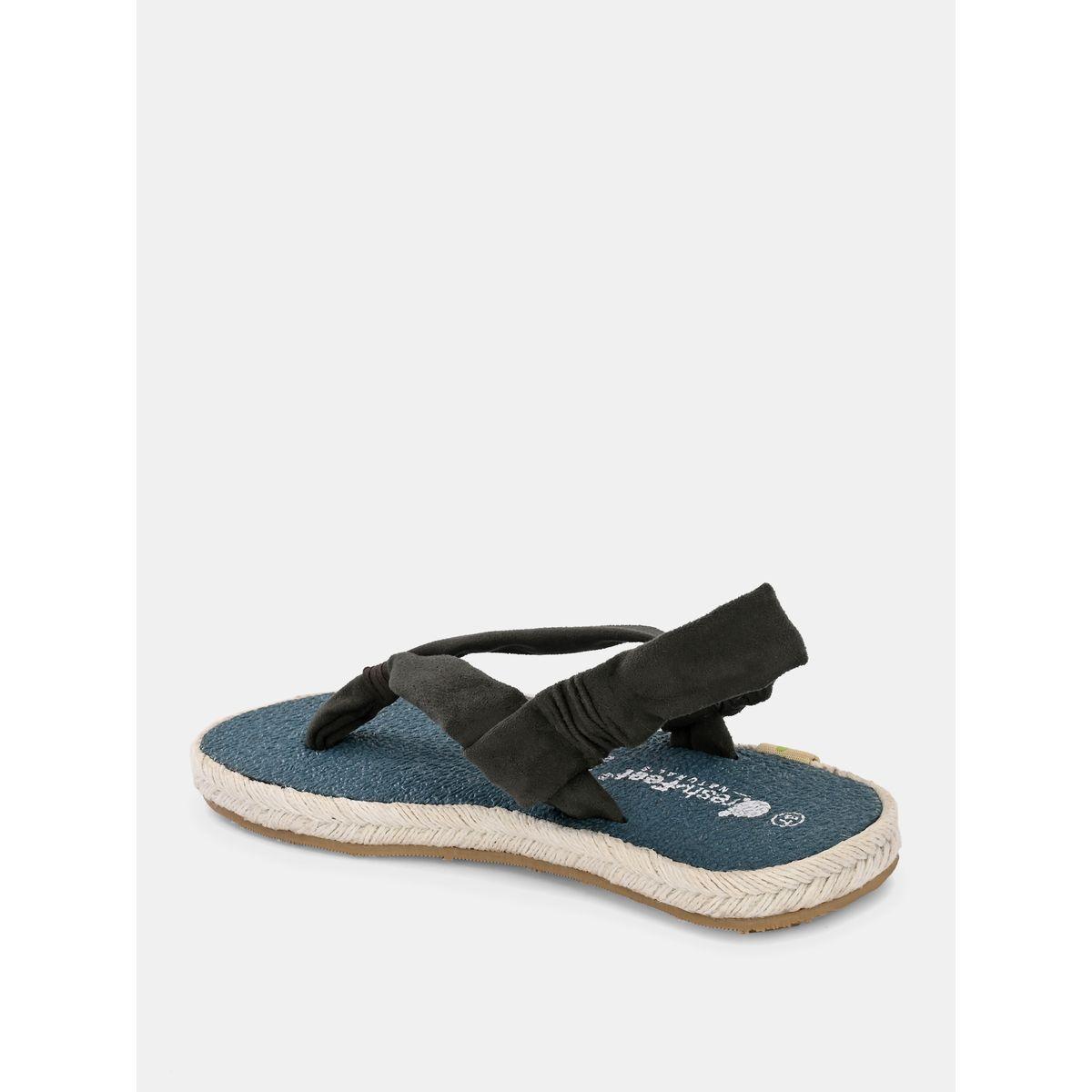 Fresh Feet X Styli  V Strap Slingback Flat Sandals-women-shoes-sandals-flats-image-5