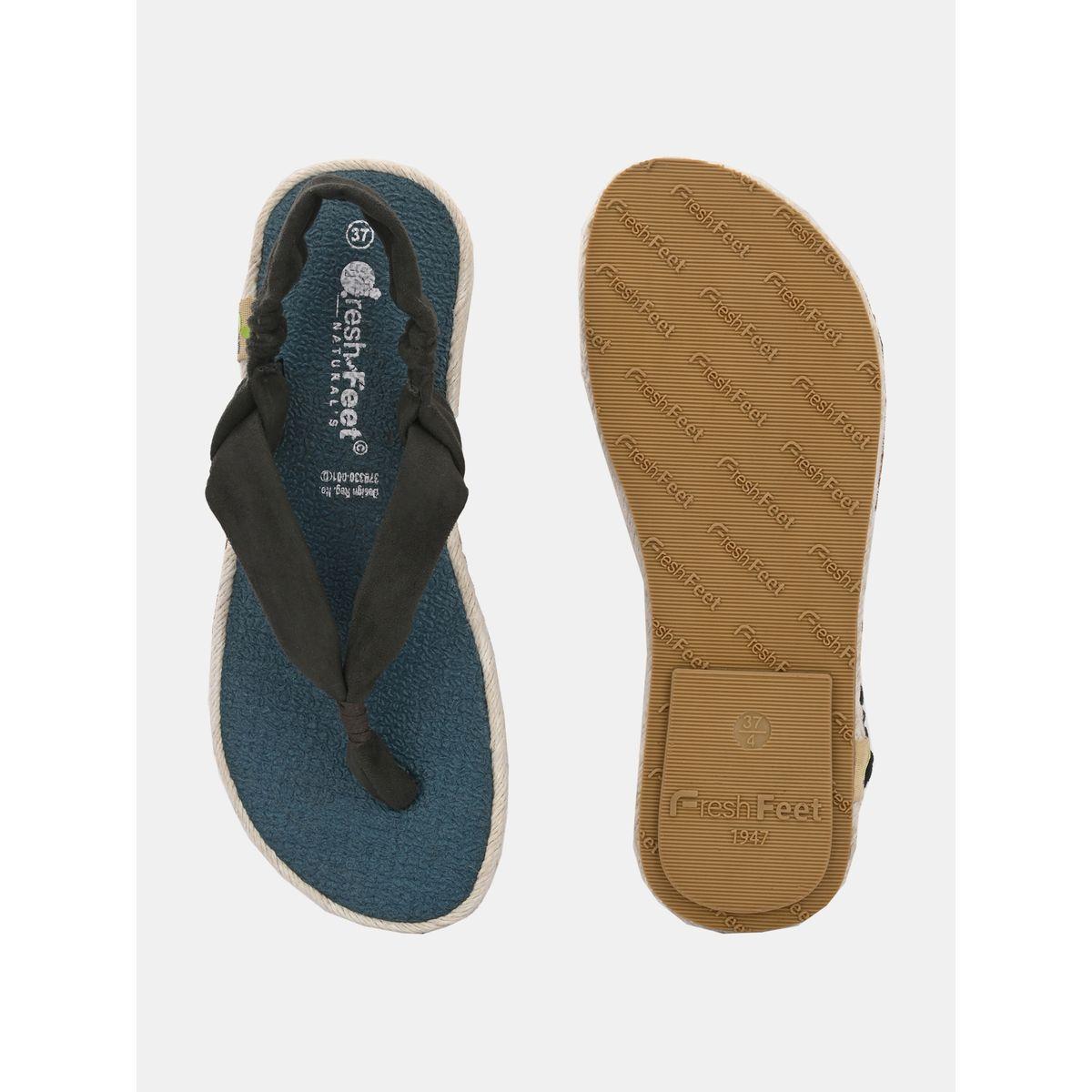 Fresh Feet X Styli  V Strap Slingback Flat Sandals-women-shoes-sandals-flats-image-7