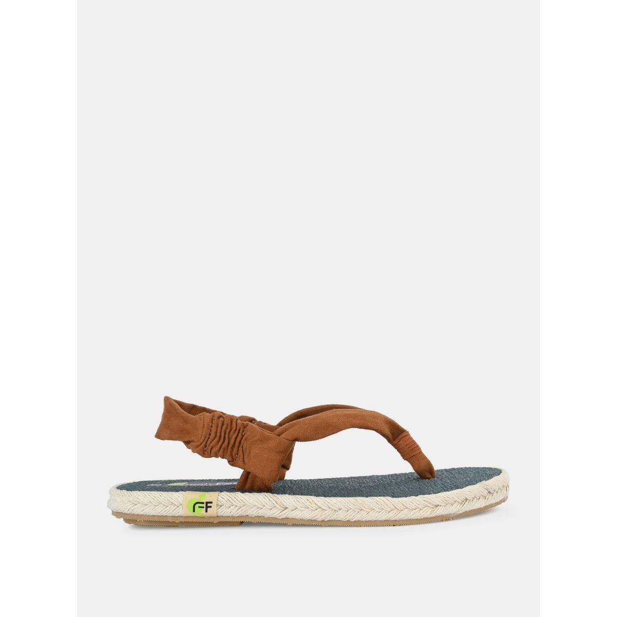 Fresh Feet X Styli  V Strap Slingback Flat Sandals-women-shoes-sandals-flats-image-4