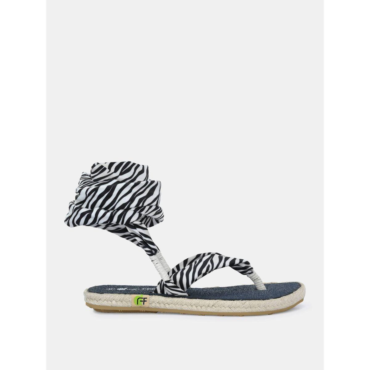صندل فلات برباط كاحل فريش فيت × ستايلي-women-shoes-sandals-flats-image-6