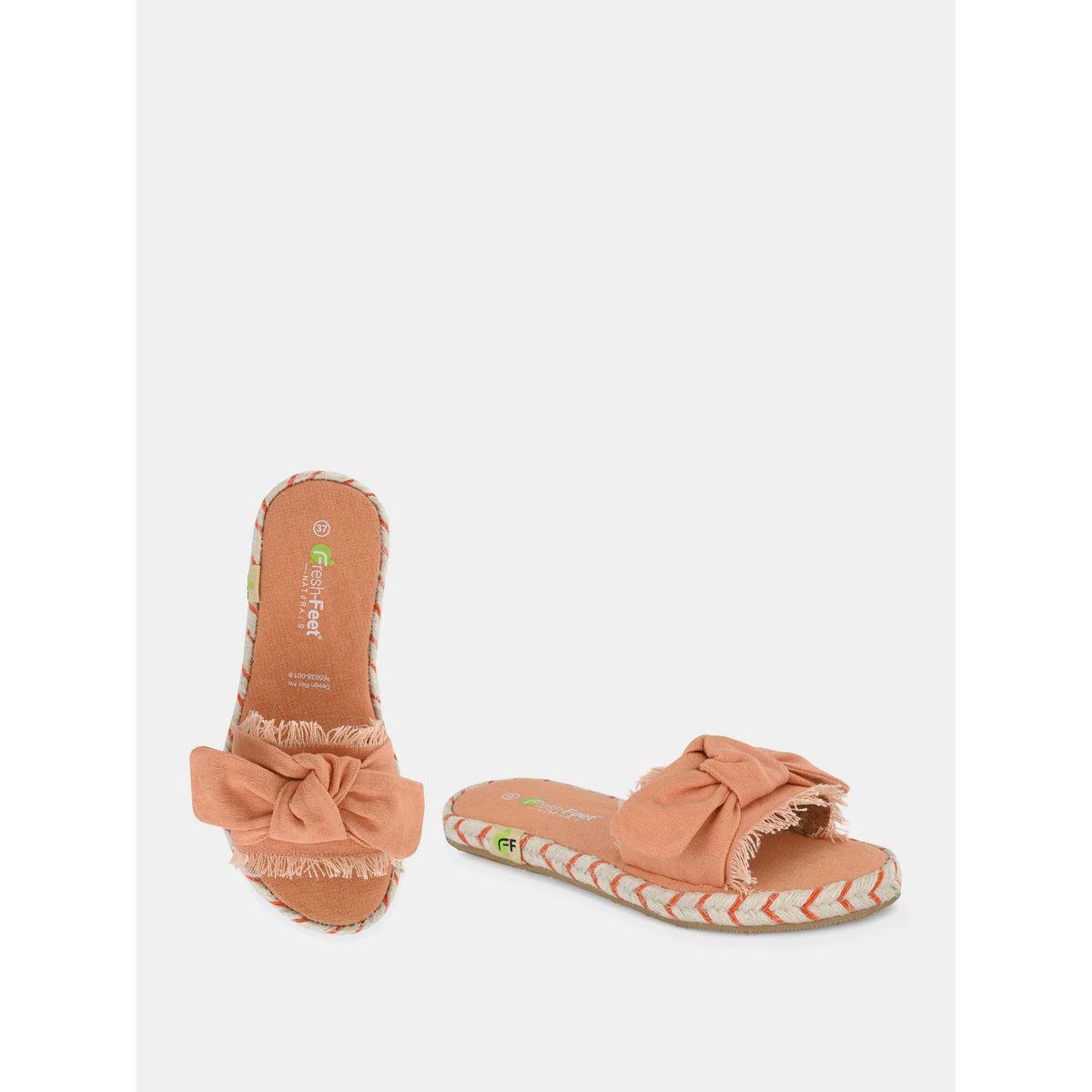 صندل فلات بمقدمة مفتوحة وتفاصيل فيونكة فريش فيت × ستايلي-women-shoes-sandals-flats-image-3