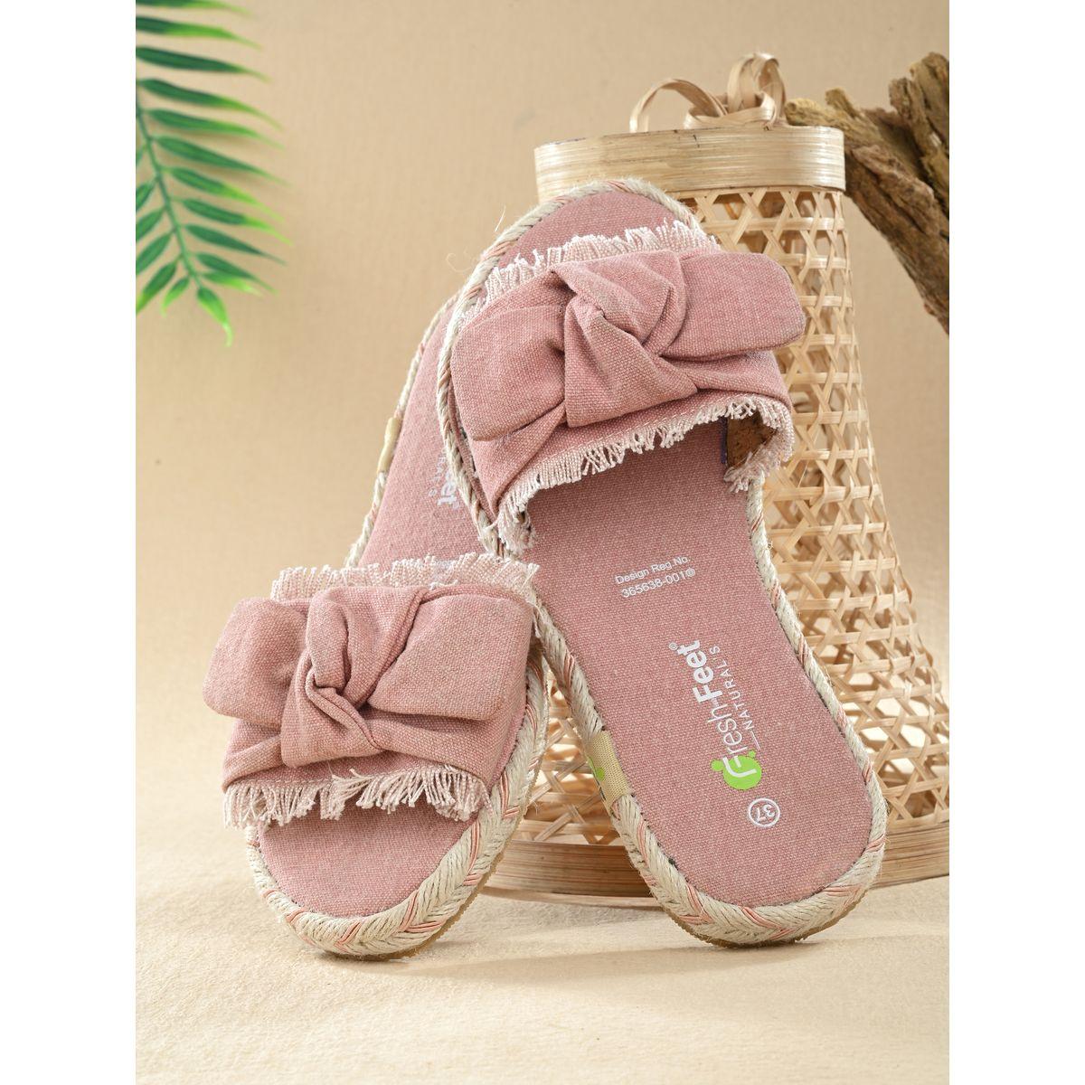 صندل فلات بمقدمة مفتوحة وتفاصيل فيونكة فريش فيت × ستايلي-women-shoes-sandals-flats-image-1