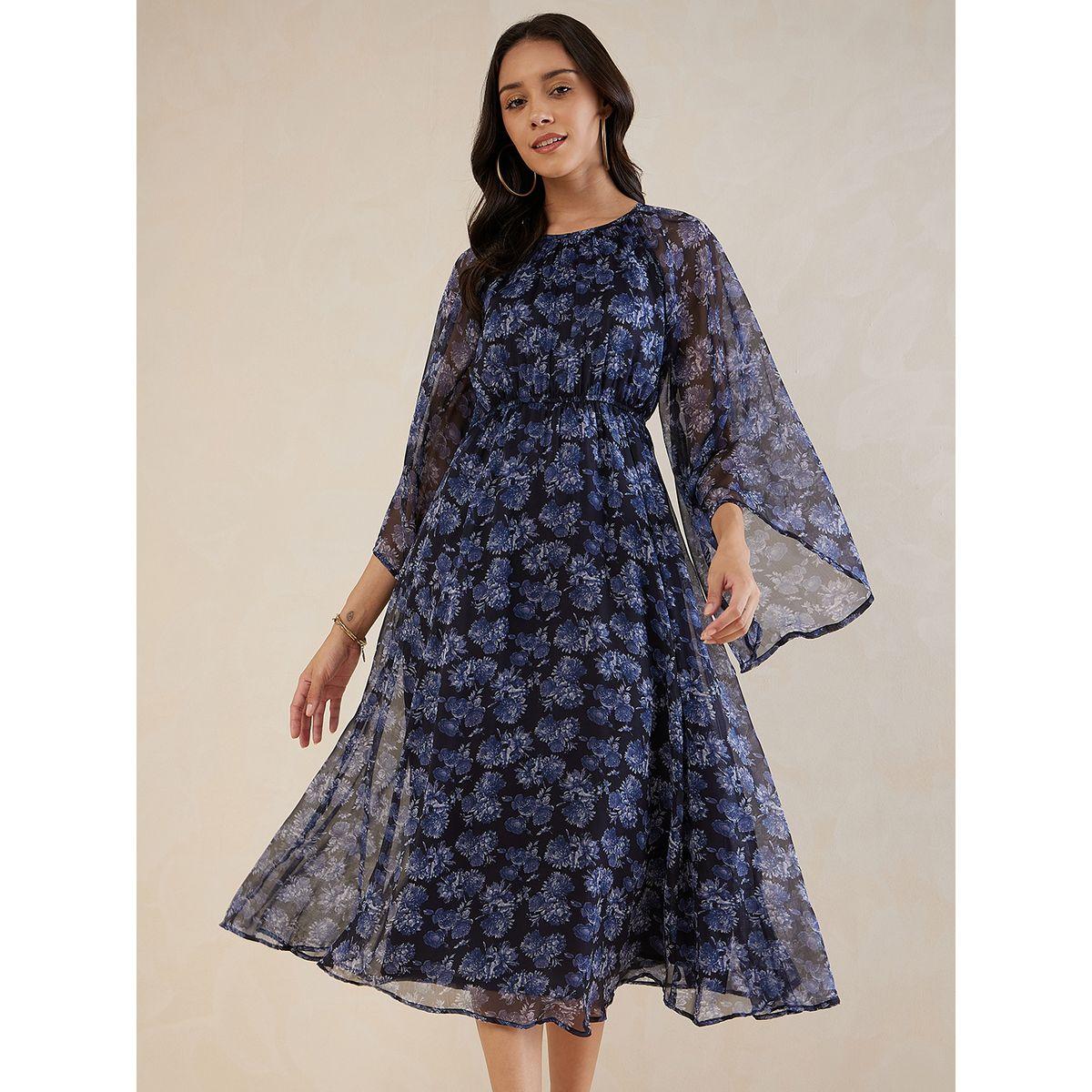 فستان ميدي مطبع بالكامل مع اكمام جرس فِميلا × ستايلي-women-clothing-dresses-image-1
