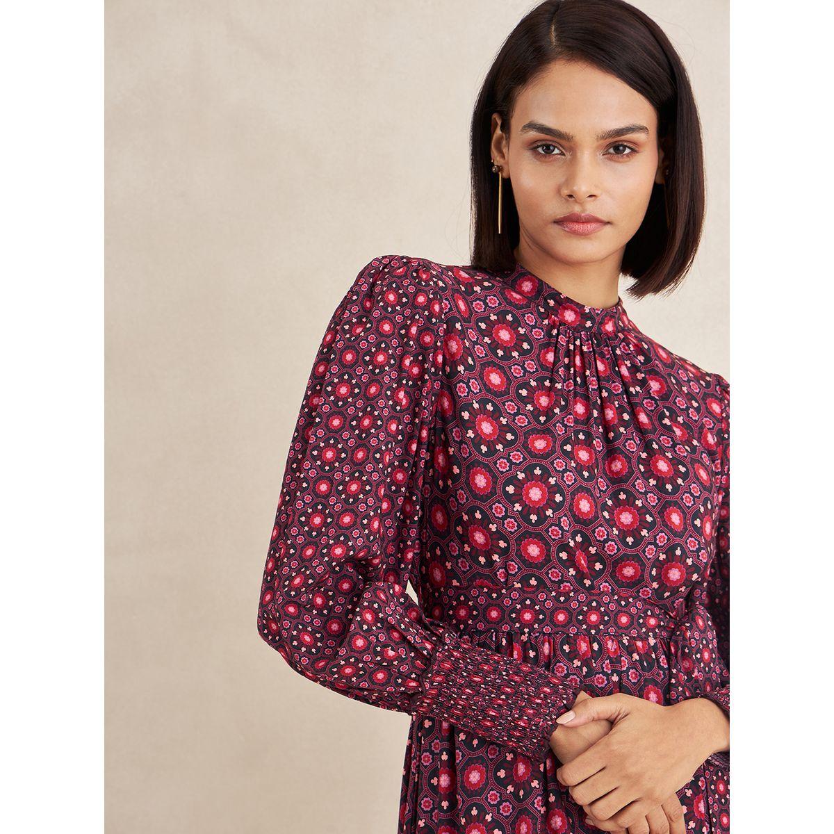 فستان طويل بكسرات وطبعة هندسية مع اربطة فِميلا × ستايلي-women-clothing-dresses-image-3