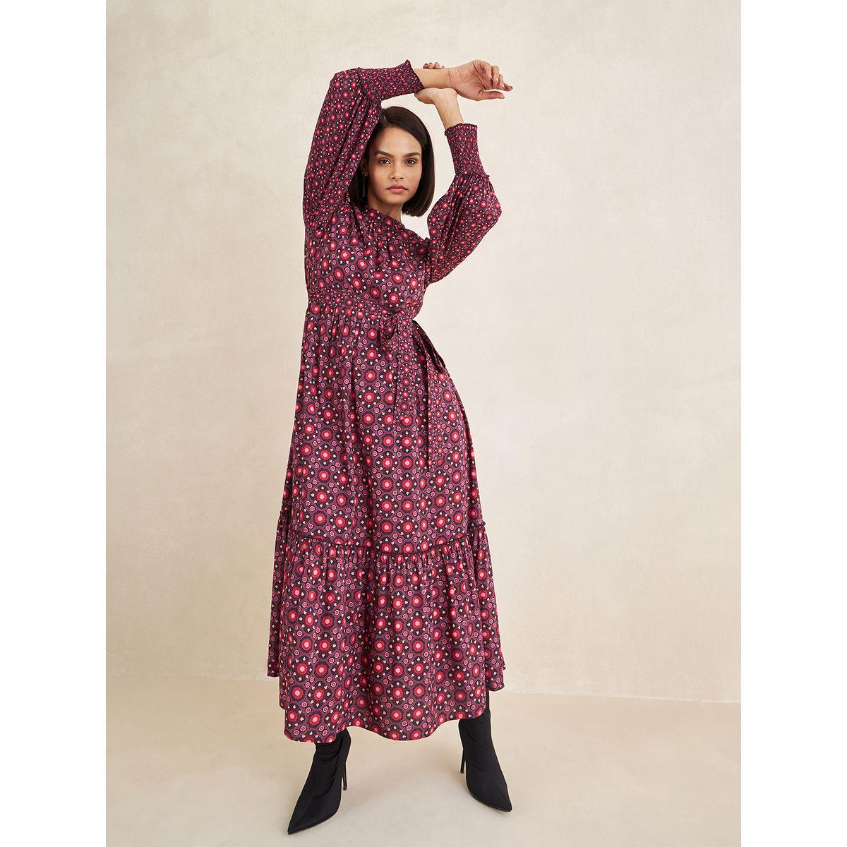 فستان طويل بكسرات وطبعة هندسية مع اربطة فِميلا × ستايلي-women-clothing-dresses-image-5