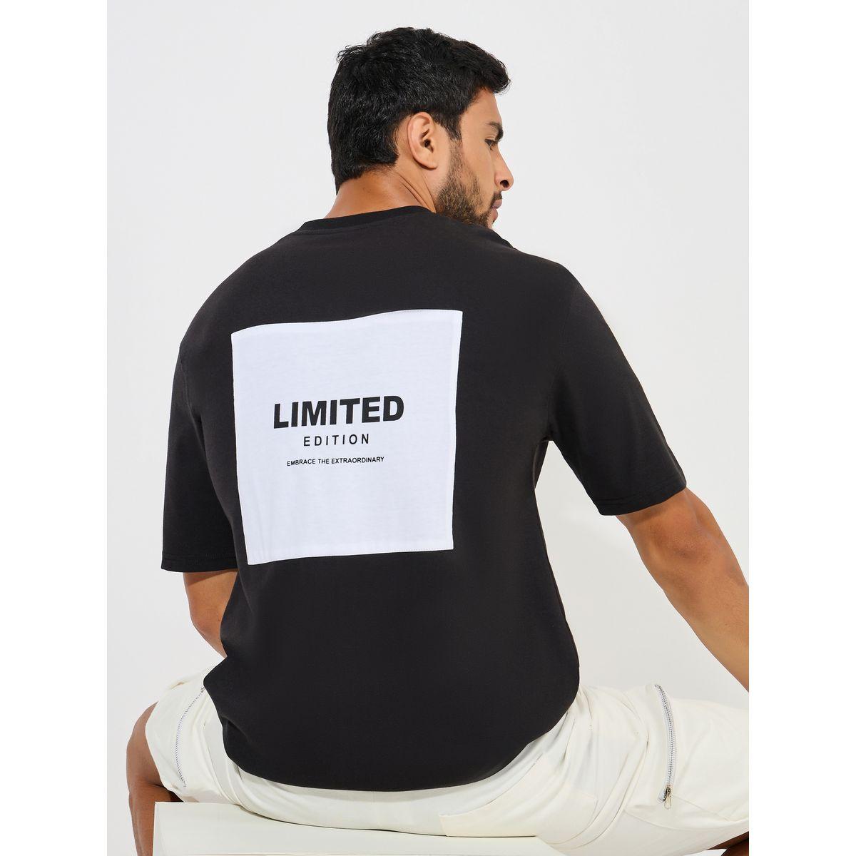 تيشيرت فضفاض مطبع بطبعة مرقعة-men-clothing-tshirtsandpolos-tshirts-image-1
