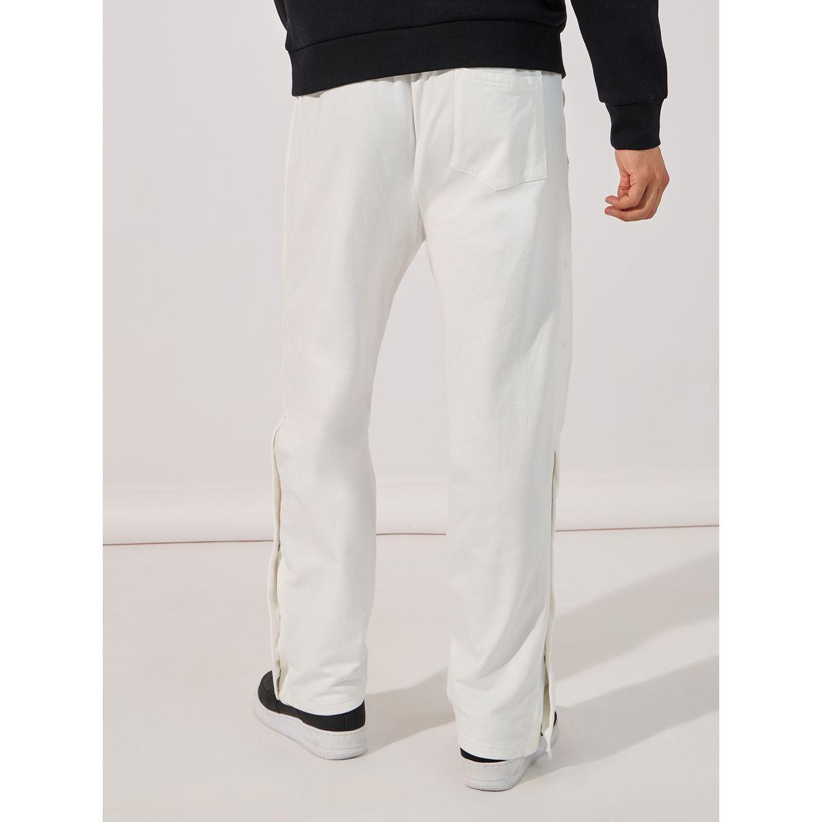 جوغر فضفاض مطبع بشعار مارفل-men-clothing-bottoms-joggers-image-1