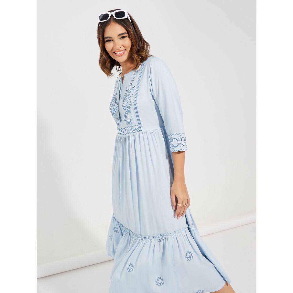فستان ميدي مُطرّز مع ياقة بأربطة-women-clothing-dresses-image-6