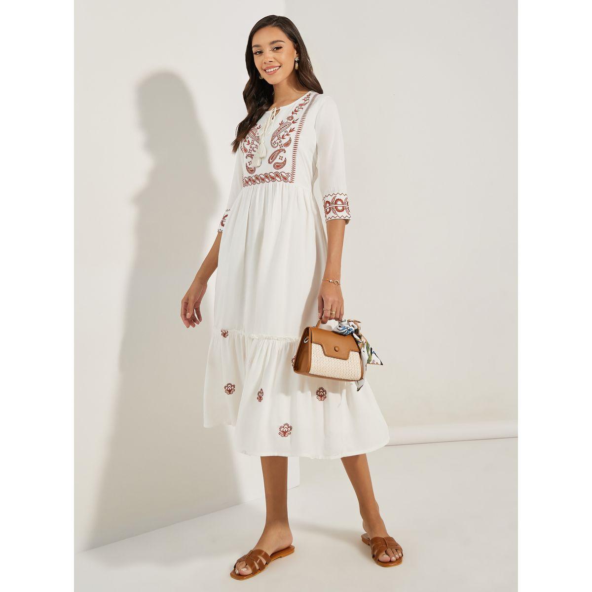 فستان ميدي بتداخلات مُطرّزة مع اربطة بشراشيب-women-clothing-dresses-image-1