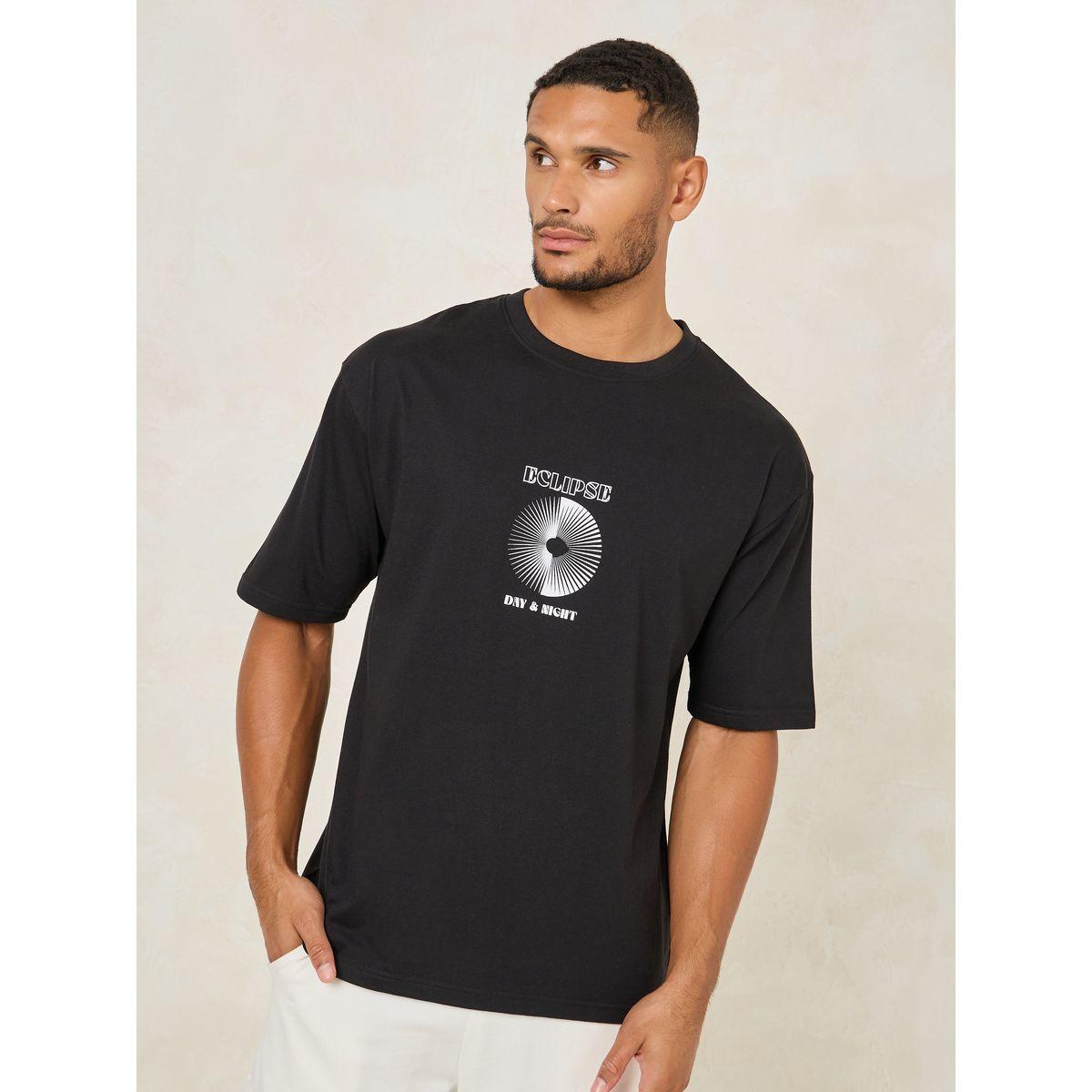 تيشيرت فضفاض مطبع بطبعة جرافيك-men-clothing-tshirtsandpolos-tshirts-image-1