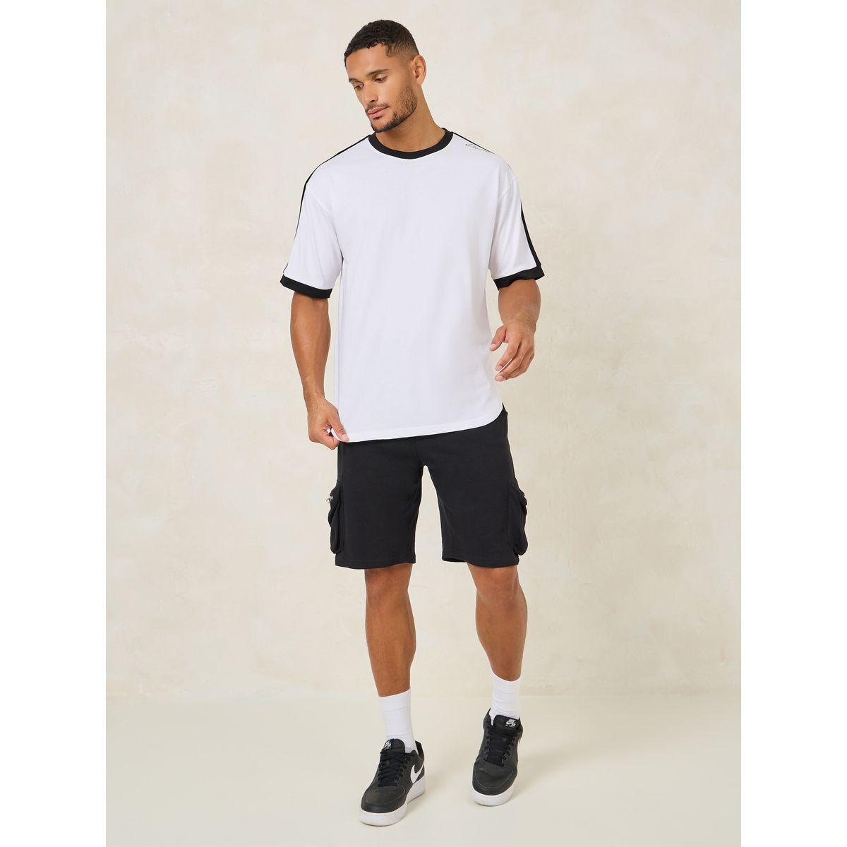 Styli Contrast Shoulder and Print Detail Oversized U Hem T-Shirt-men-clothing-tshirtsandpolos-tshirts-image-2