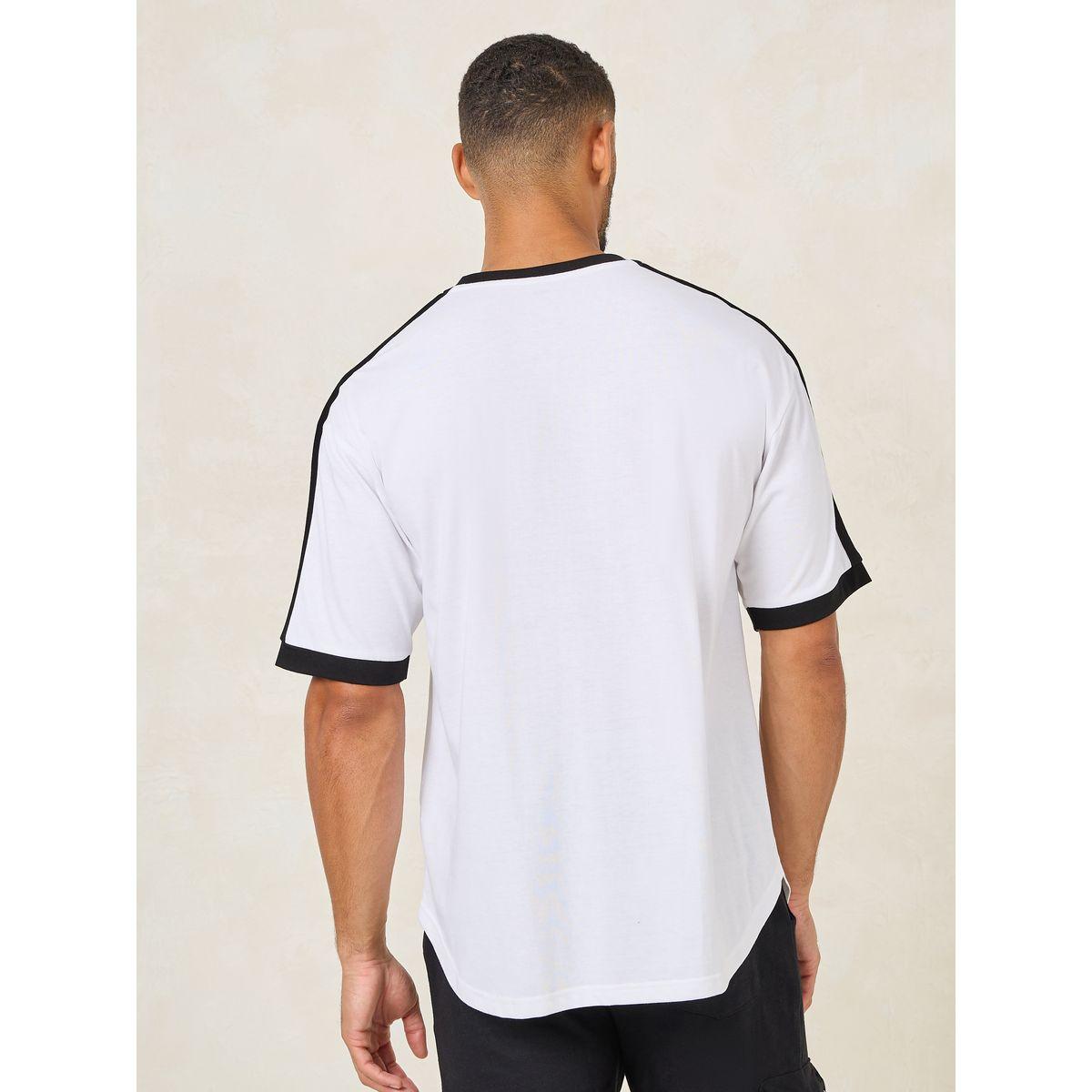 تيشيرت فضفاض بتفاصيل مُتباينة واكمام قصيرة-men-clothing-tshirtsandpolos-tshirts-image-4