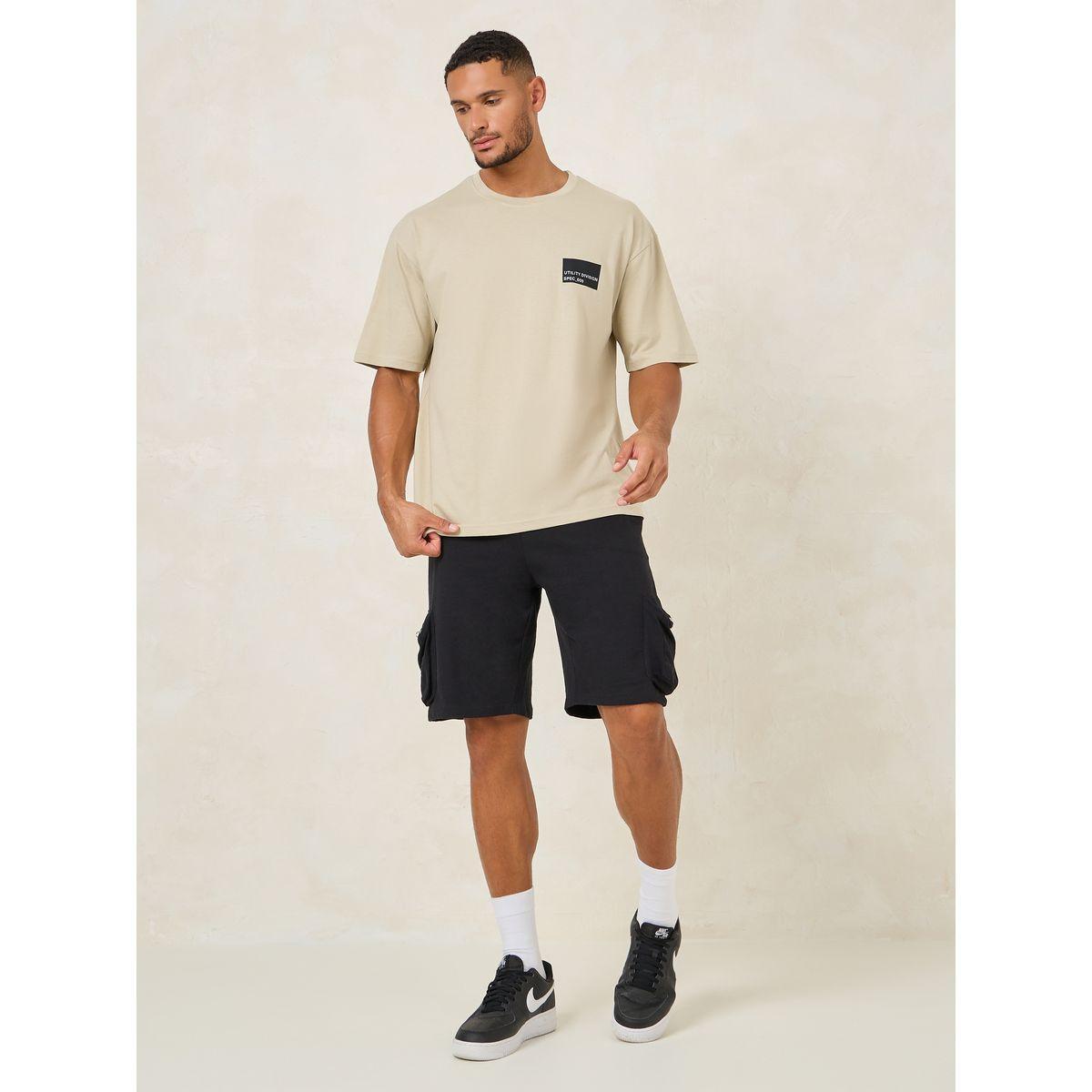 تيشيرت فضفاض مطبع بطبعة ناعمة-men-clothing-tshirtsandpolos-tshirts-image-2