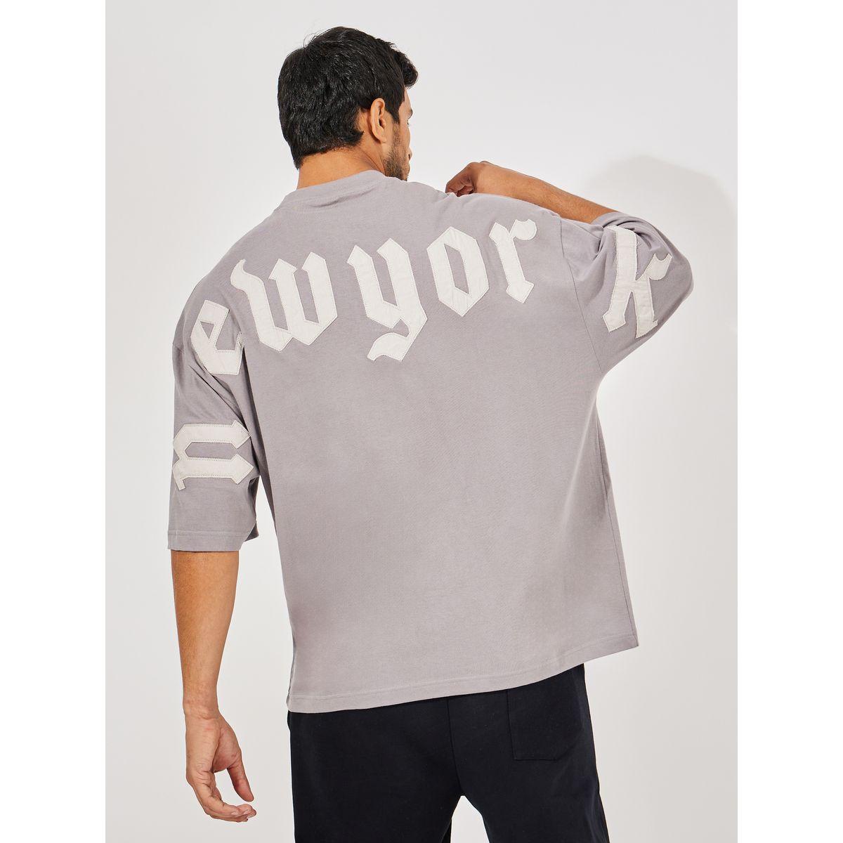 تيشيرت بوكسي مُزخرف بكتابة مع درزات-men-clothing-tshirtsandpolos-tshirts-image-5