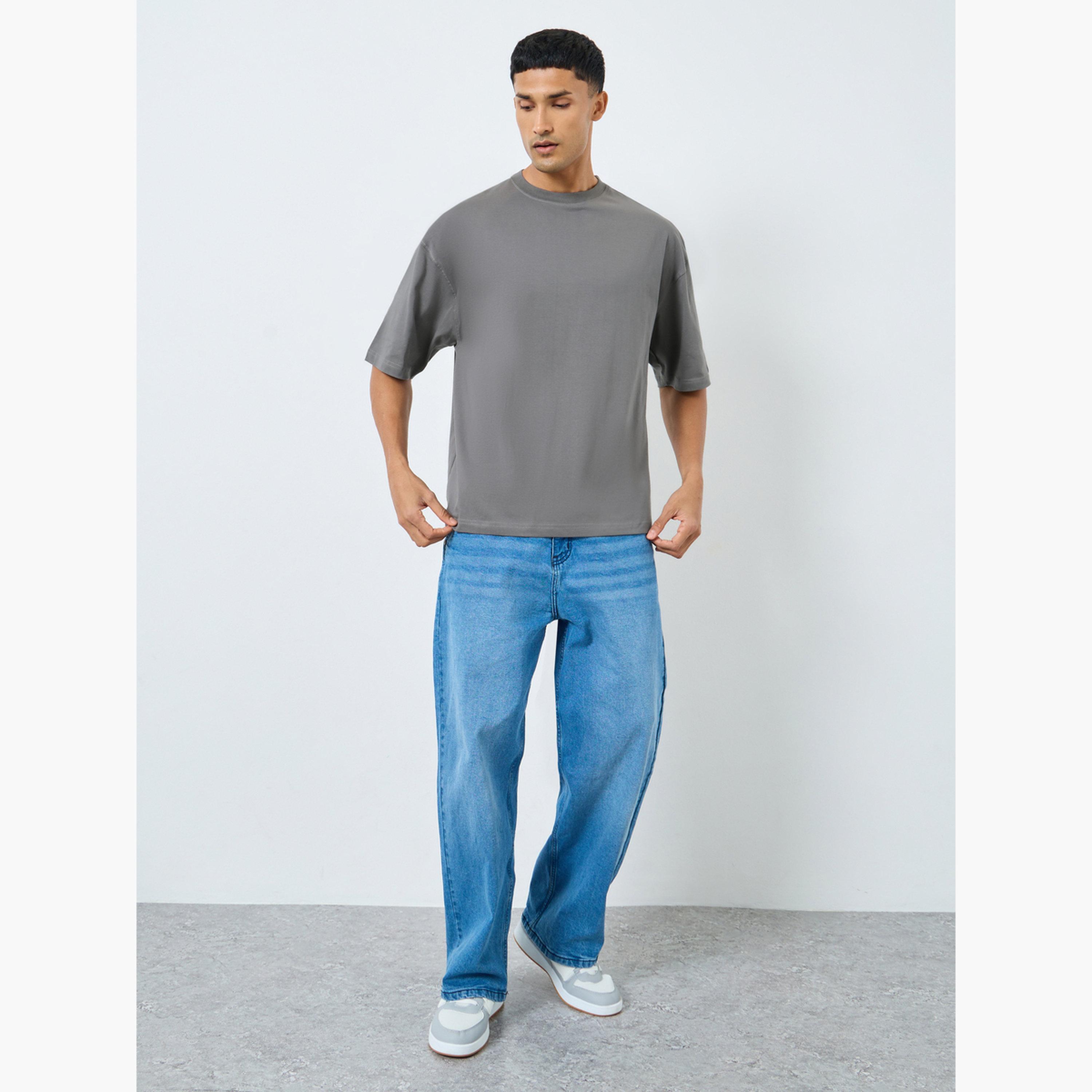 ستايلي - تي شيرت رجالي قطني بقصّة مربعة أحادية اللون-men-clothing-tshirtsandpolos-tshirts-image-2