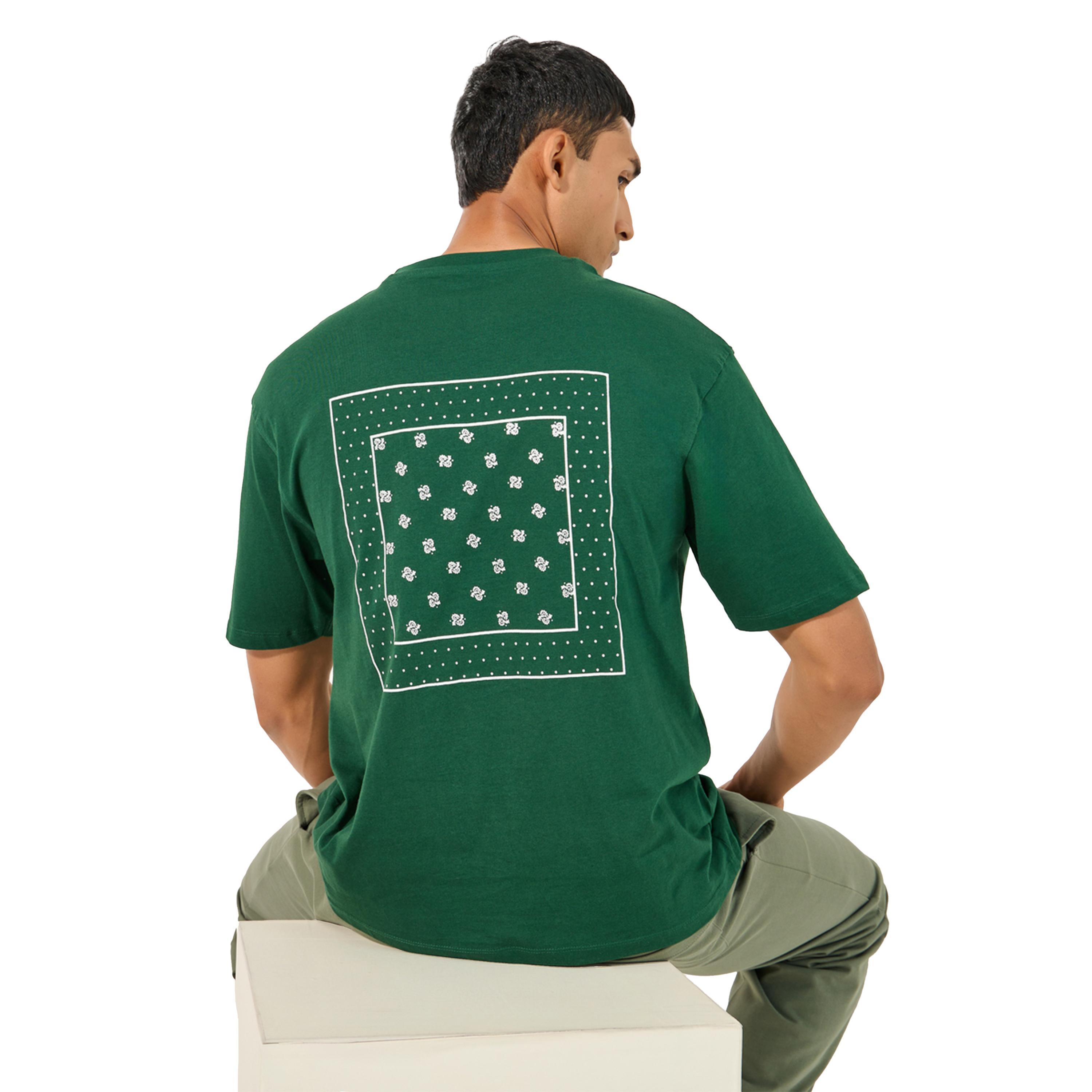 ستايلي - تي شيرت قطني كبير الحجم بطبعة وشاح بندانة-men-clothing-tshirtsandpolos-tshirts-image-2
