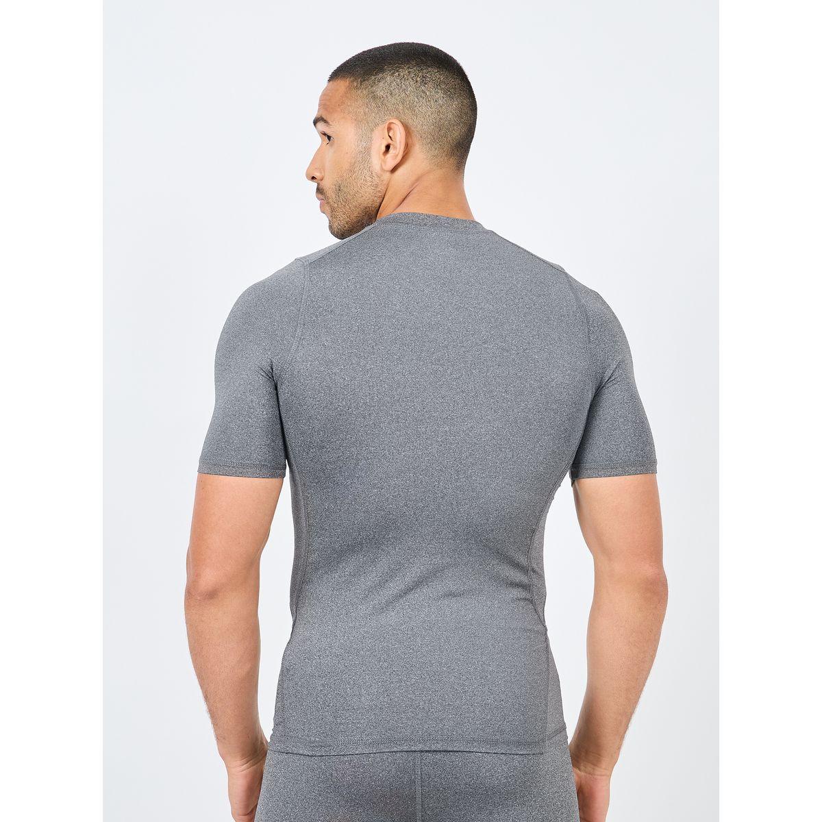 Umbro Core Performance Base Layer Short Sleeve T-Shirt-men-clothing-sportswearandactivewear-tshirtsandpolos-image-5