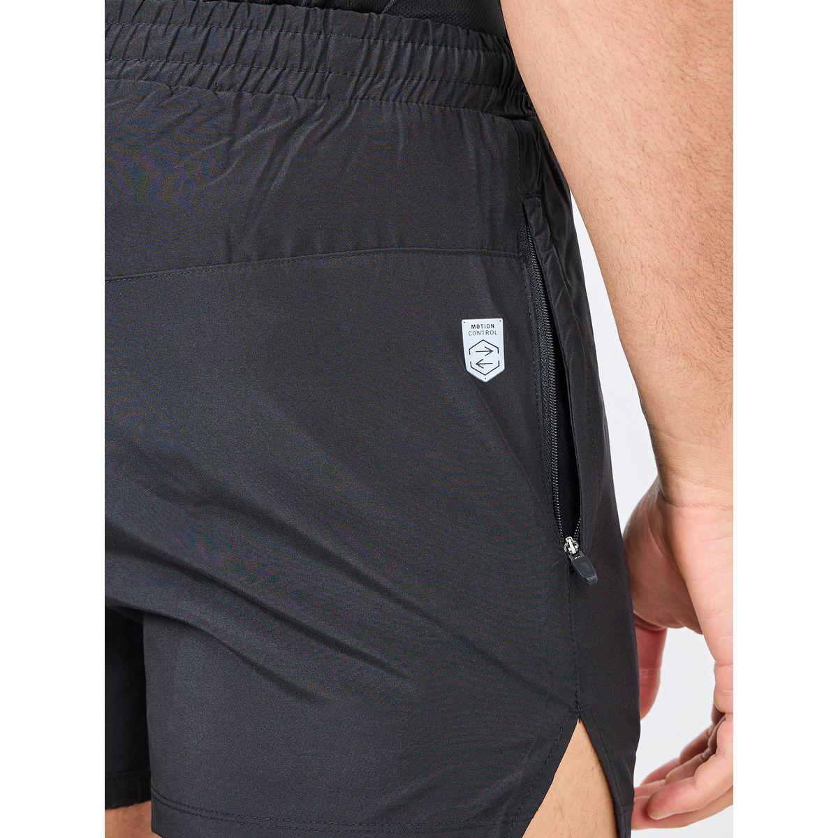Umbro Logo Detail Training Woven Shorts-men-clothing-sportswearandactivewear-bottoms-image-4