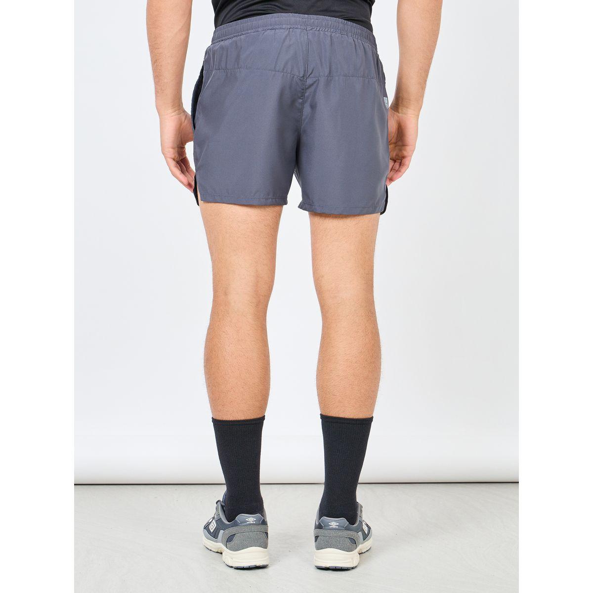 Umbro Logo Detail Training Woven Shorts-men-clothing-sportswearandactivewear-bottoms-image-4