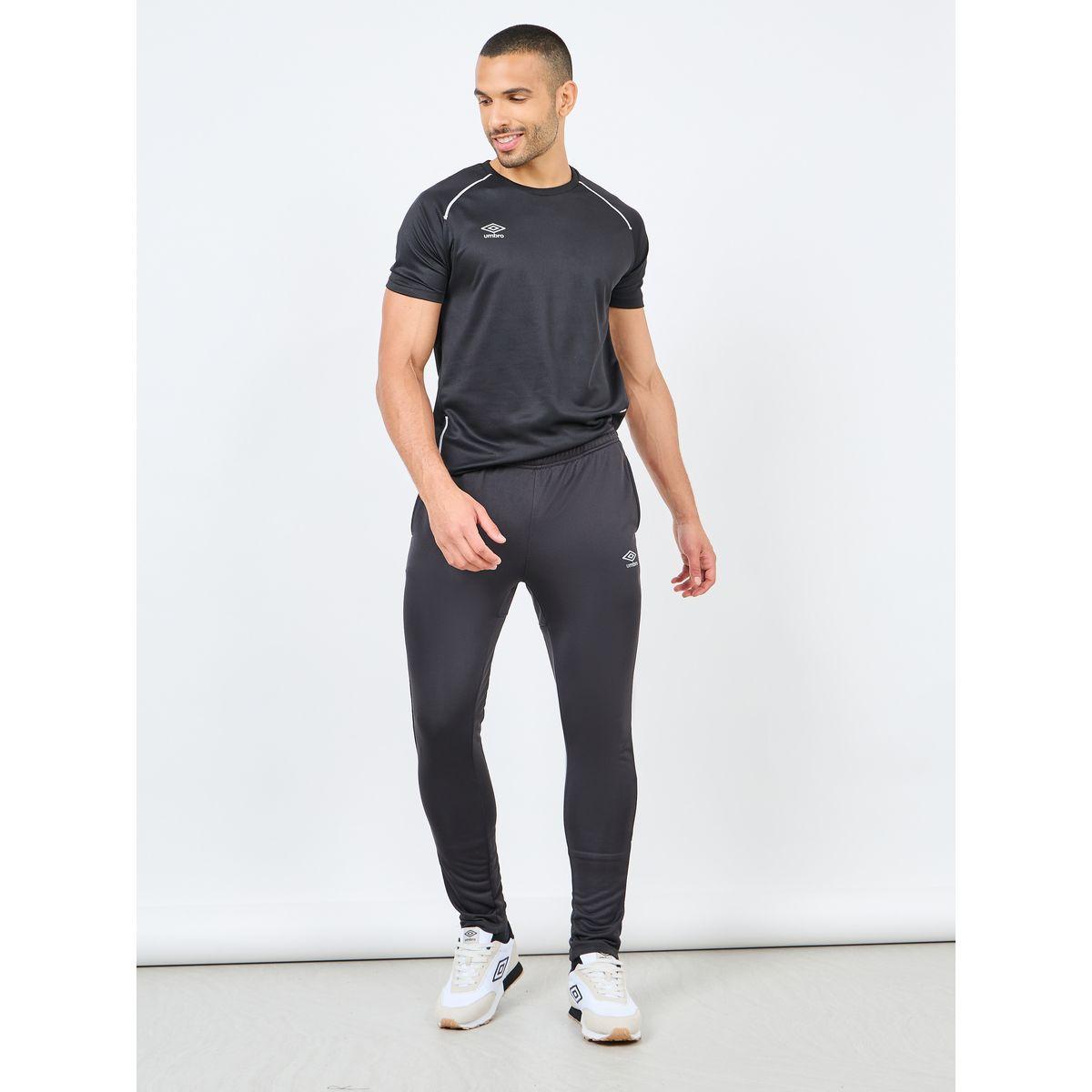 Umbro Zip Closure Hem Active Tapered Pants-men-clothing-sportswearandactivewear-bottoms-image-2