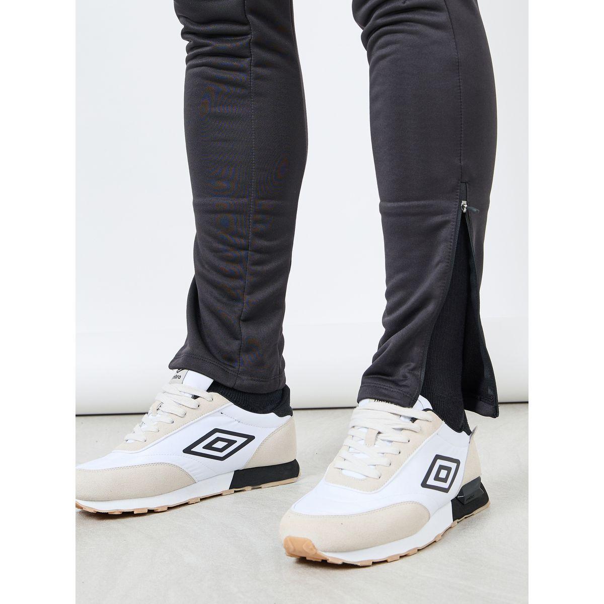 Umbro Zip Closure Hem Active Tapered Pants-men-clothing-sportswearandactivewear-bottoms-image-4
