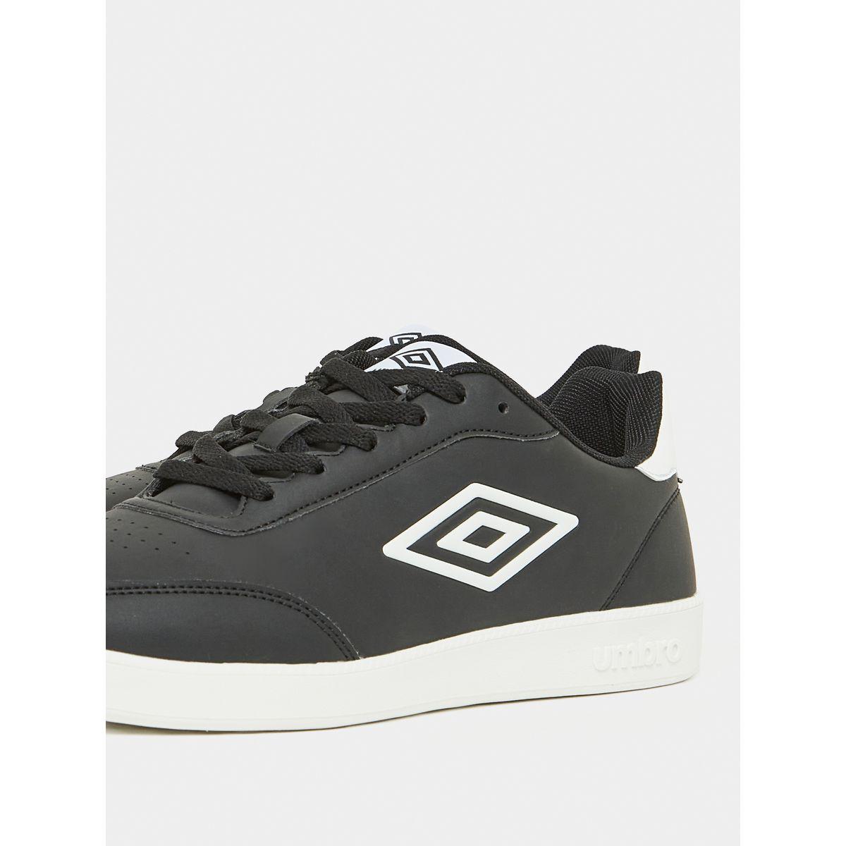 Umbro Broughton IV Logo Detail Sneakers-men-shoes-sneakers-image-3