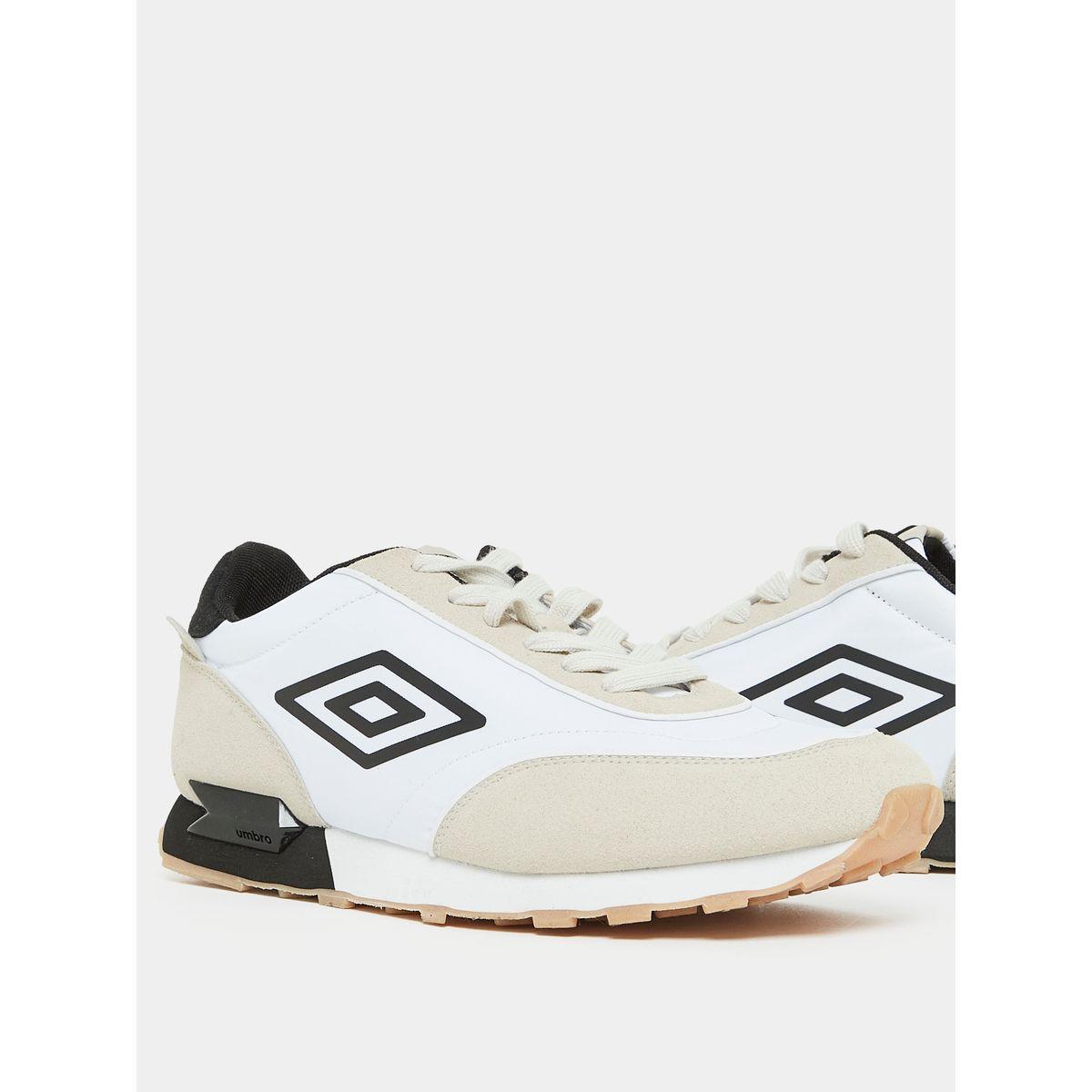 Umbro Broughton IV Logo Detail Sneakers-men-shoes-sneakers-image-4