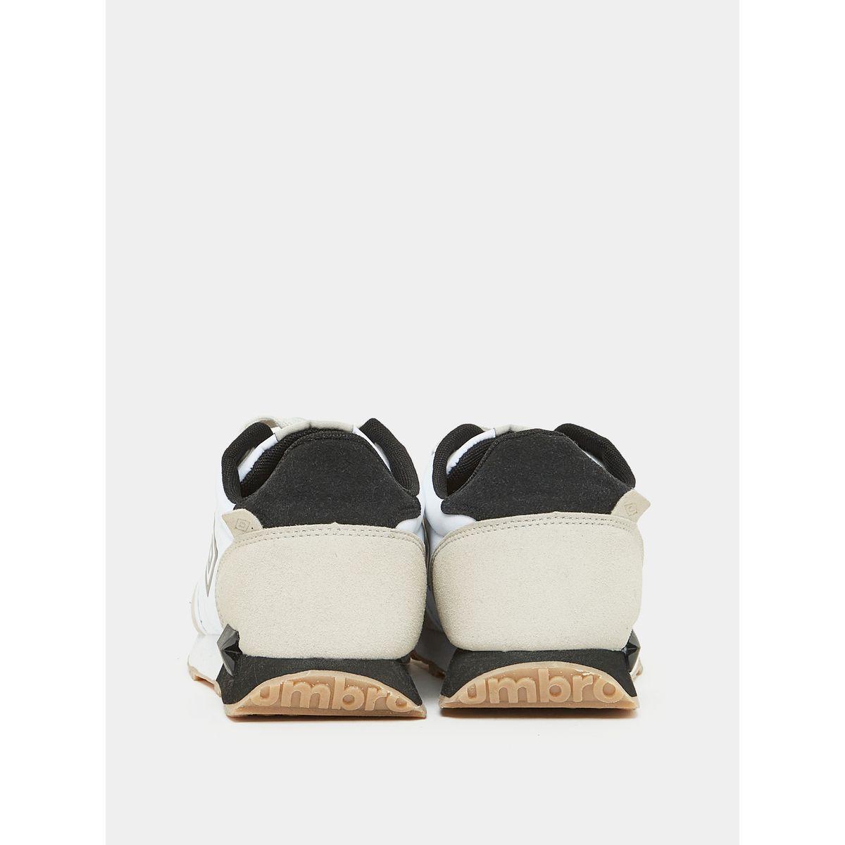 حذاء سنيكرز بتفاصيل مُتباينة مع شعار-men-shoes-sneakers-image-5
