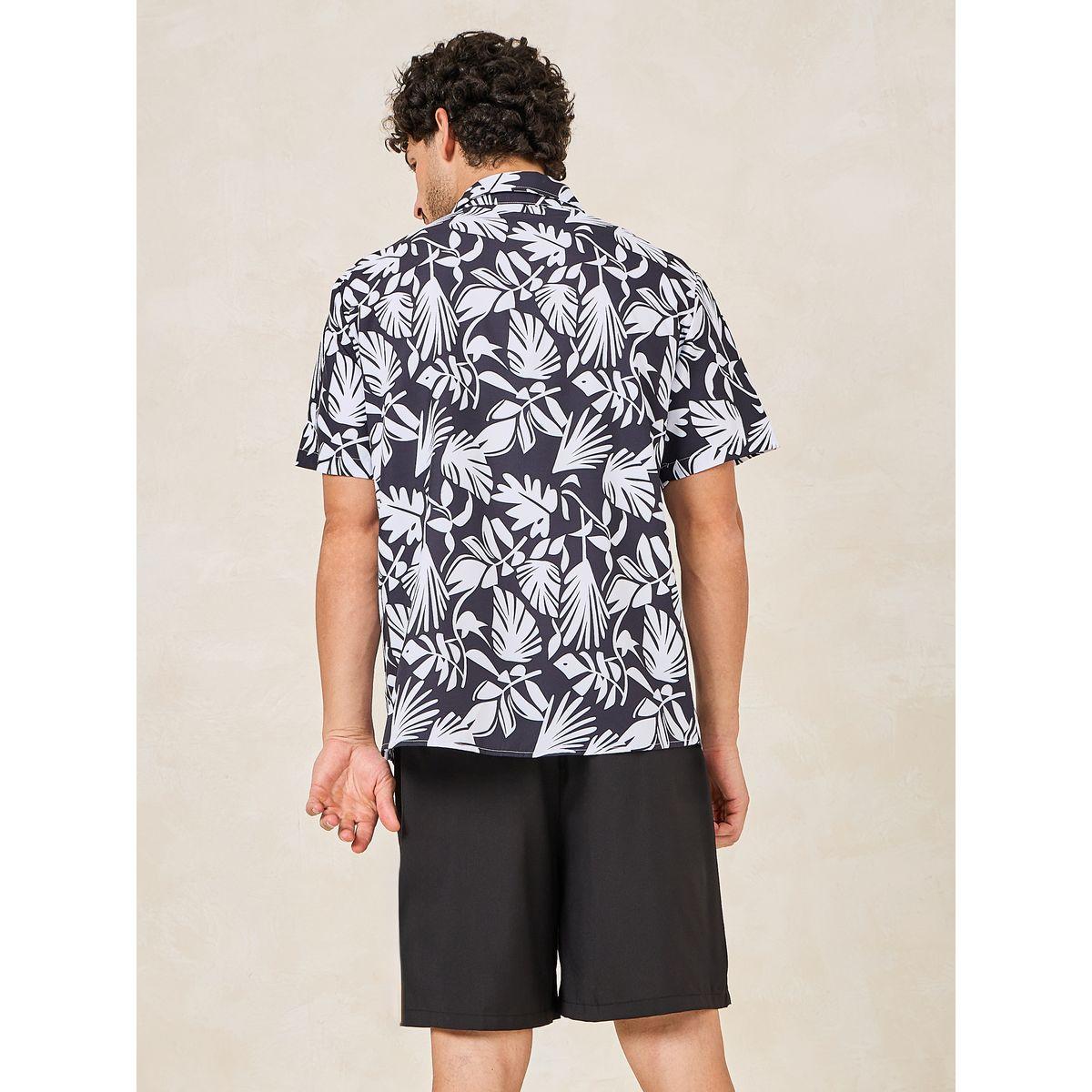 طقم منسق من شورت مع قميص بطبعة استوائية-men-clothing-coordsets-image-5